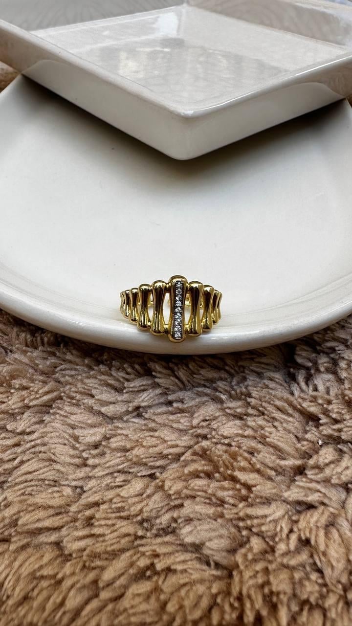 Zirkon Taş Detay Eğimli Yüzük