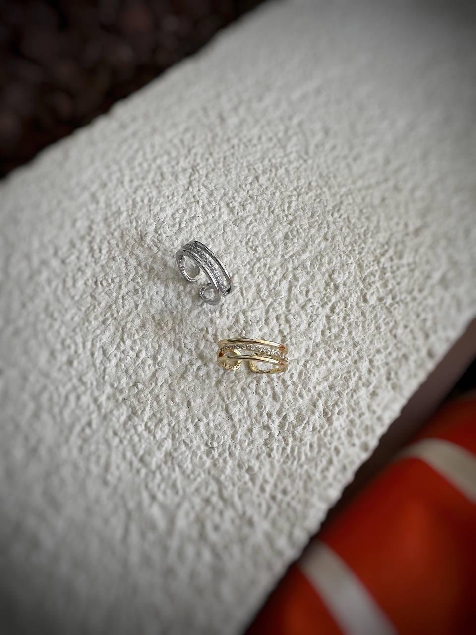 Zirkon Taş Detay Üç Sıra Yüzük