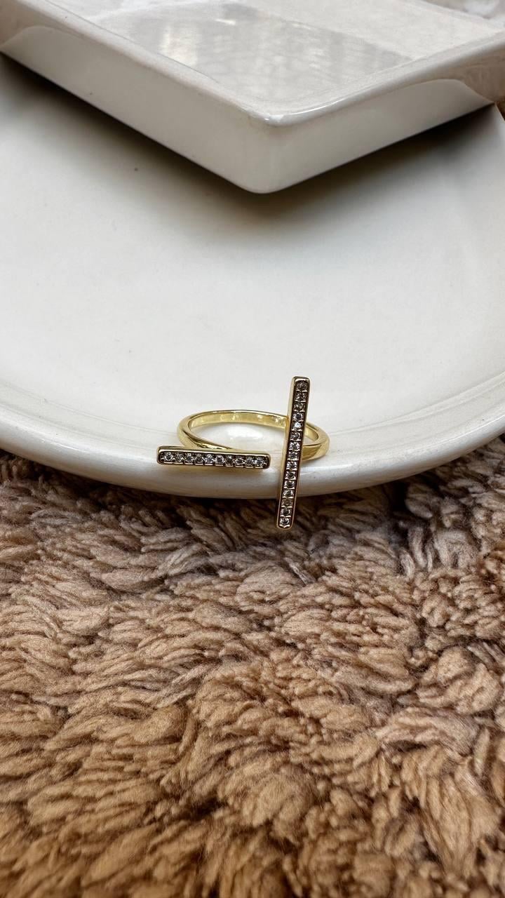 Zirkon Taşlı Çubuk Yüzük