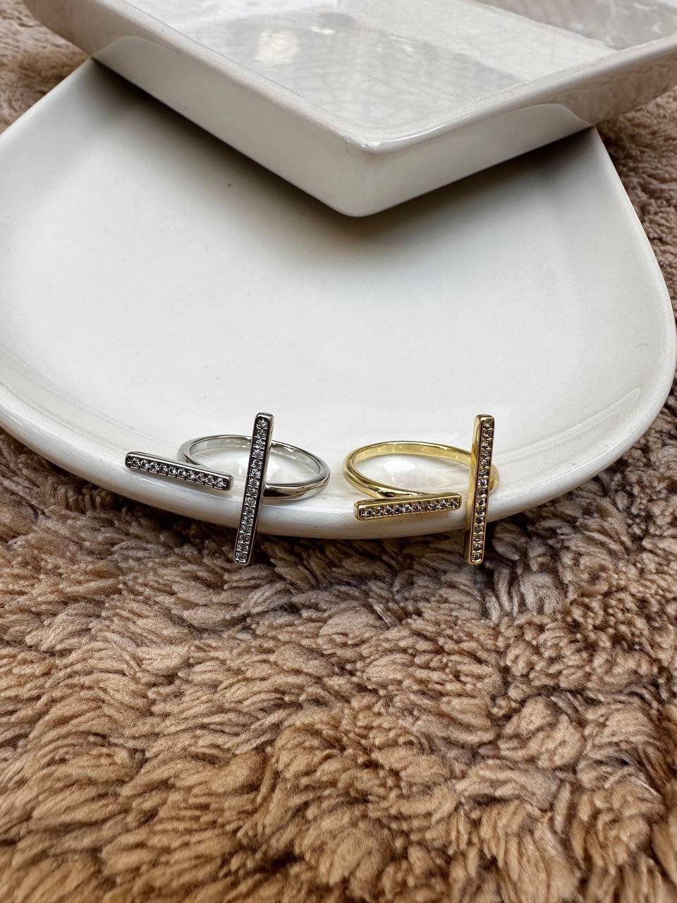 Zirkon Taşlı Çubuk Yüzük