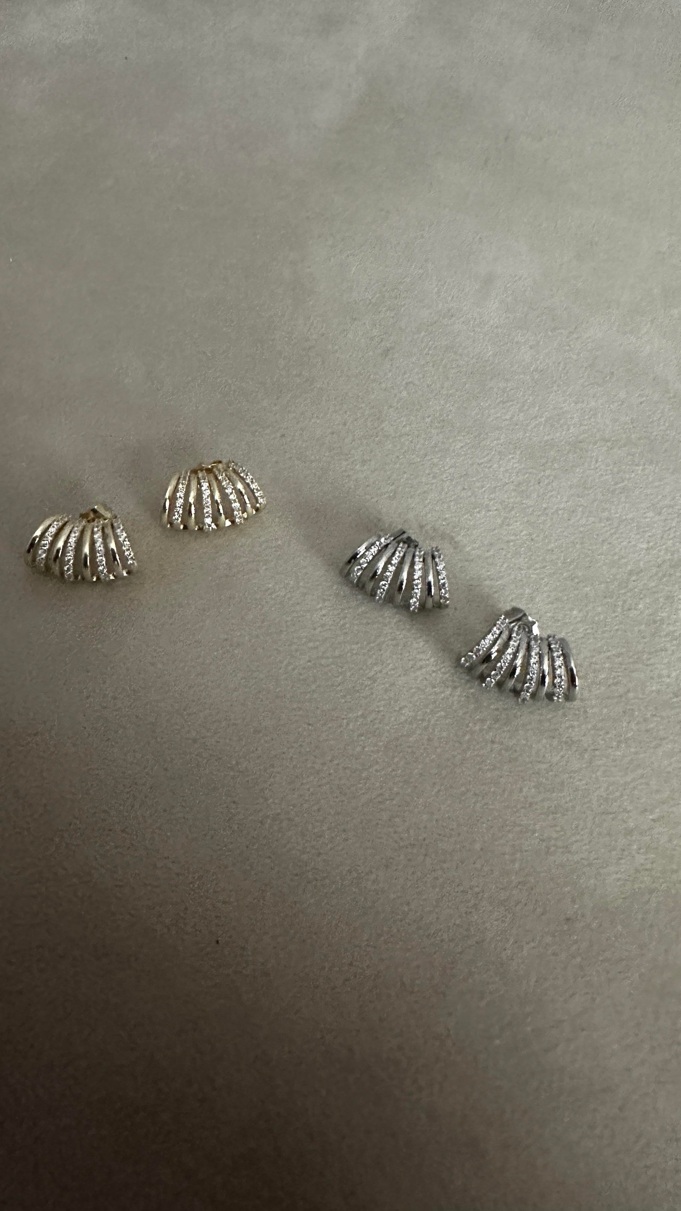 Zirkon Taşlı Halka Çoklu Görünüm Küpe 