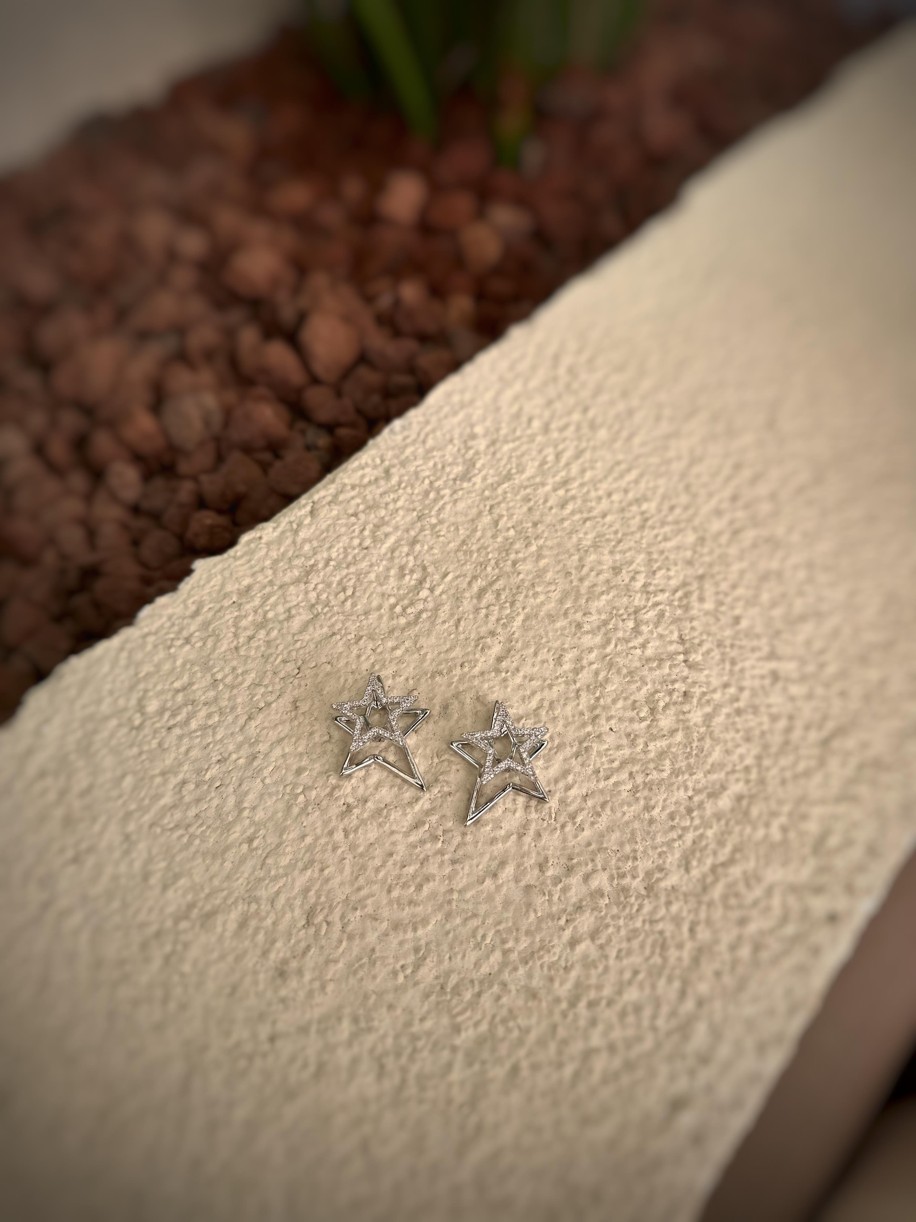 Zirkon Taşlı İkili Yıldız Çelik Küpe