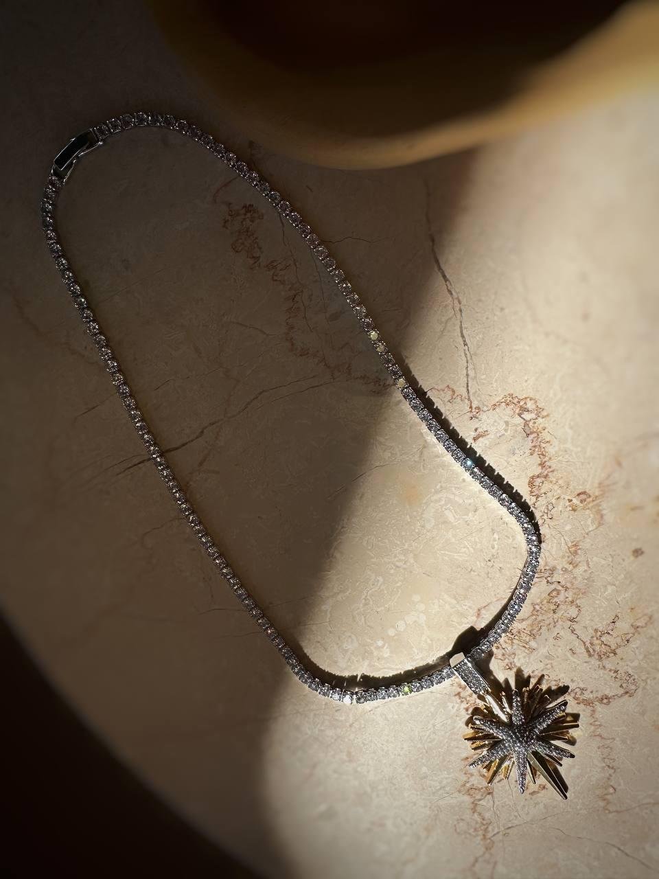 Zirkon Taşlı Kuzey Yıldızı Detay Dönmeyen Su Yolu Kolye