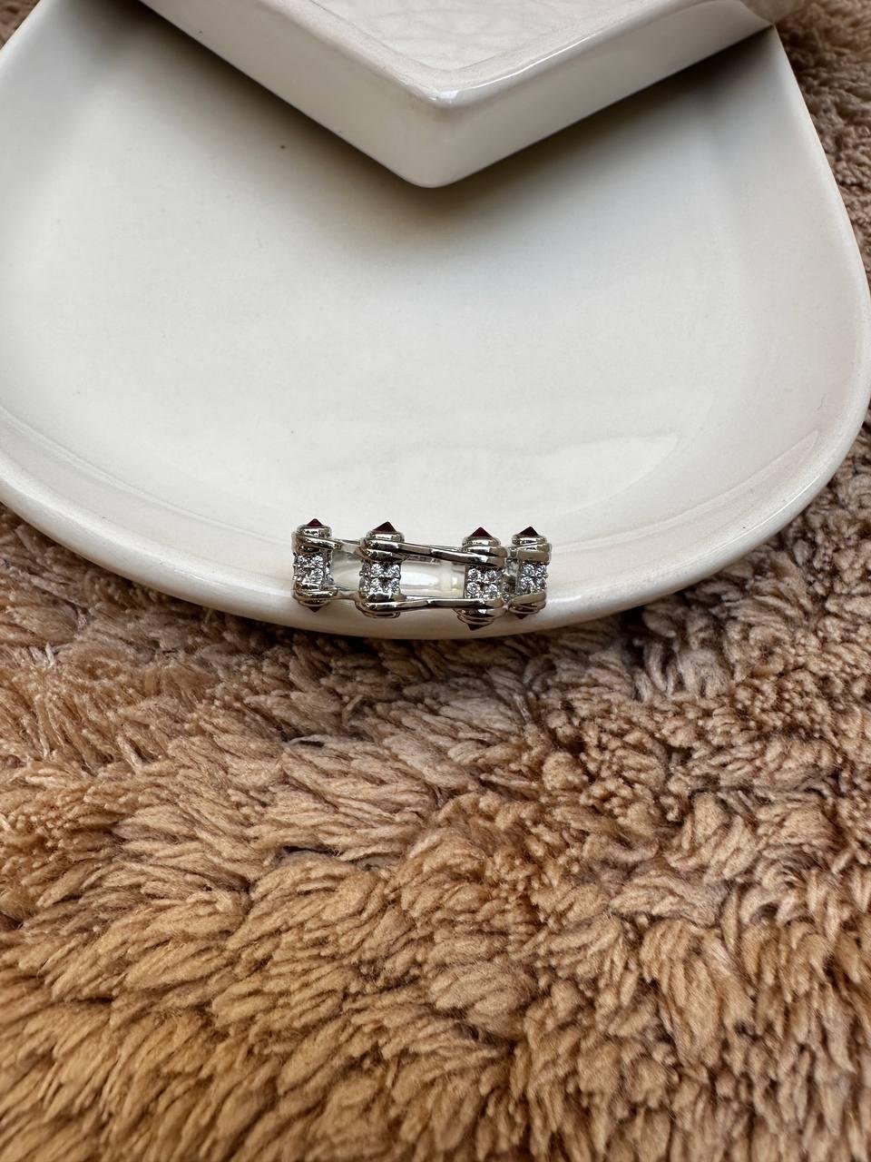 Zirkon Taşlı Özel Seri Yüzük