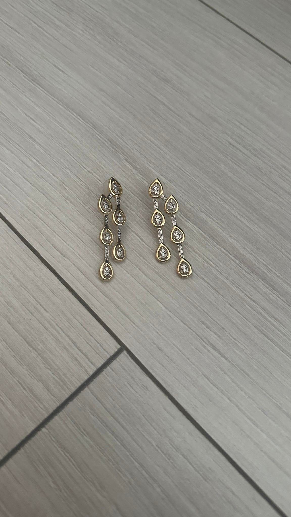 Zirkon Taşlı Sallantılı Damla ByFuly Küpe