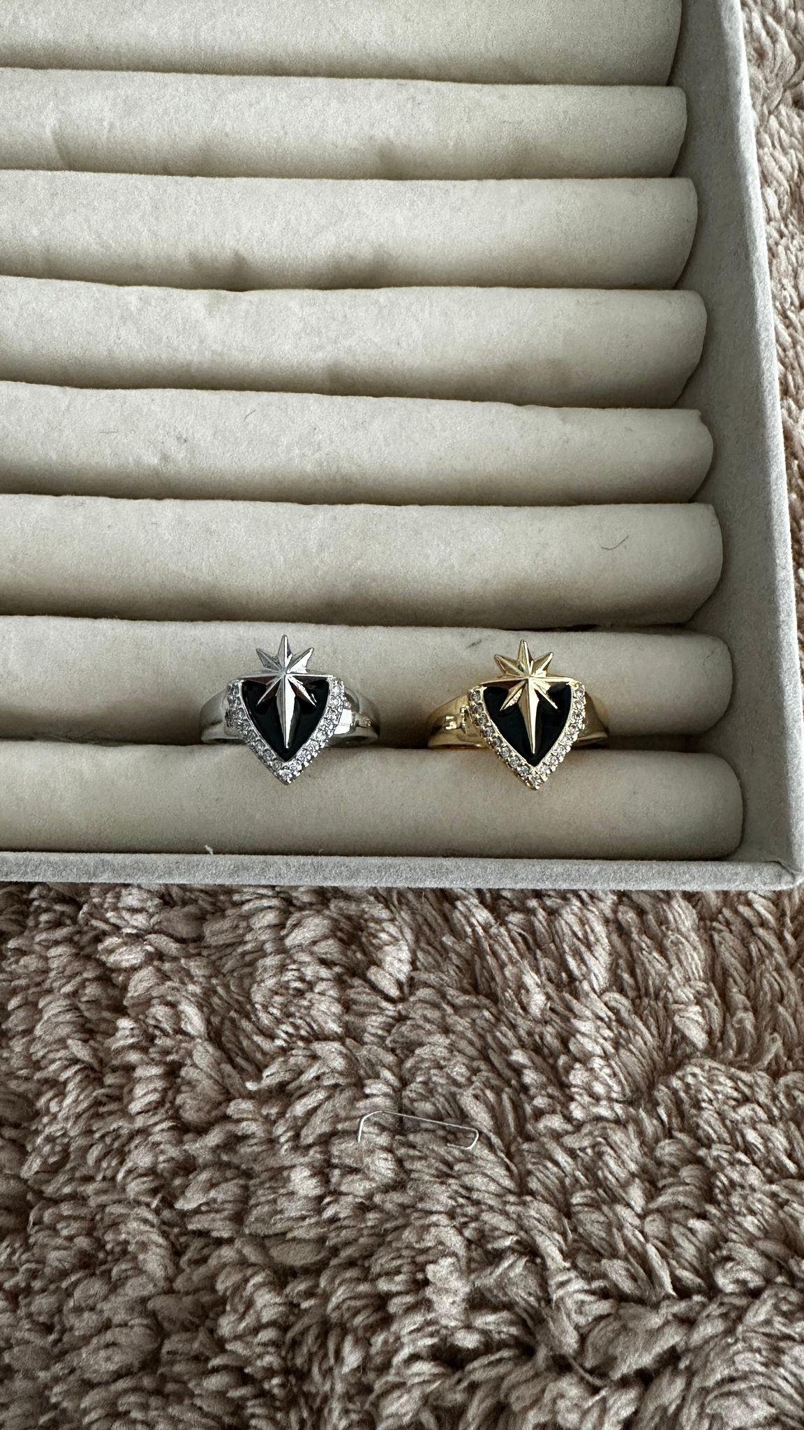 Zirkon Taşlı Siyah Mineli Kutup Yıldızı Yüzük