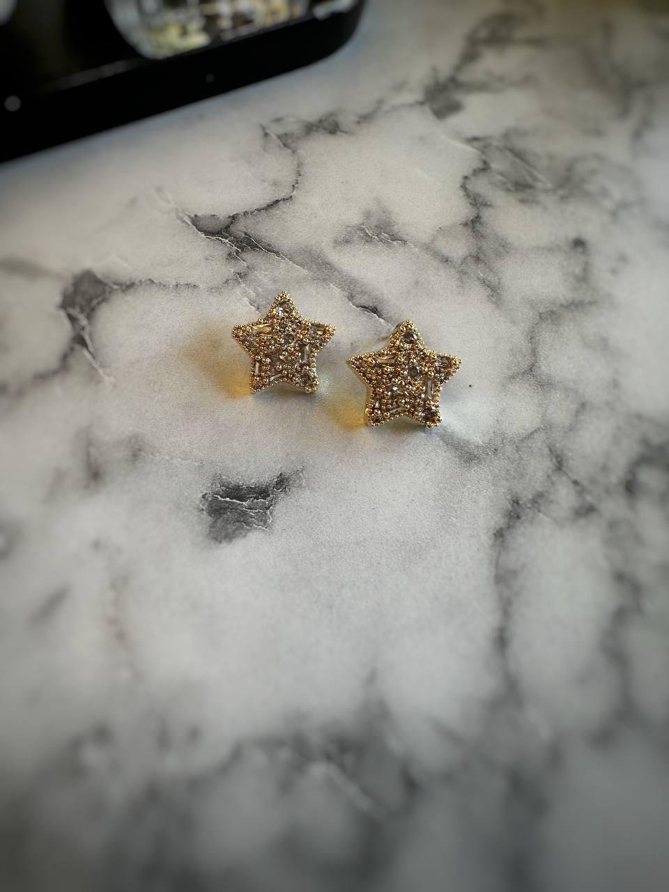 Zirkon Taşlı Yıldız Çelik Küpe 