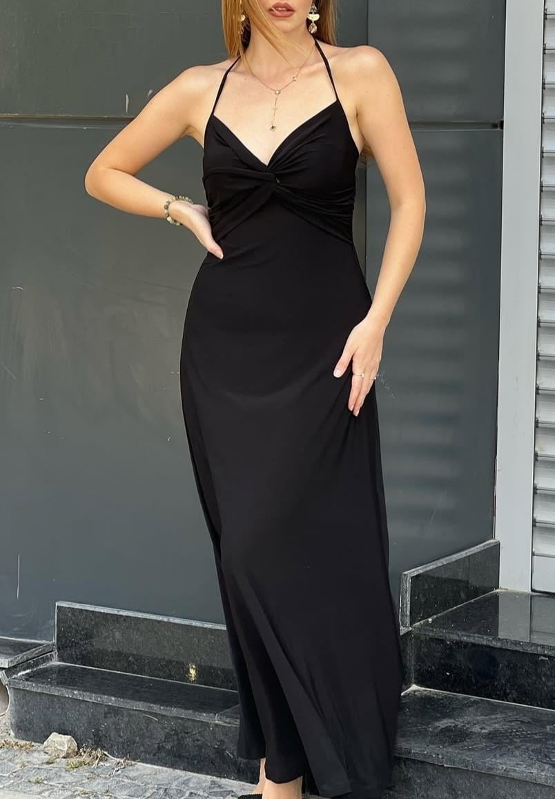 askılı uzun siyah elbise
