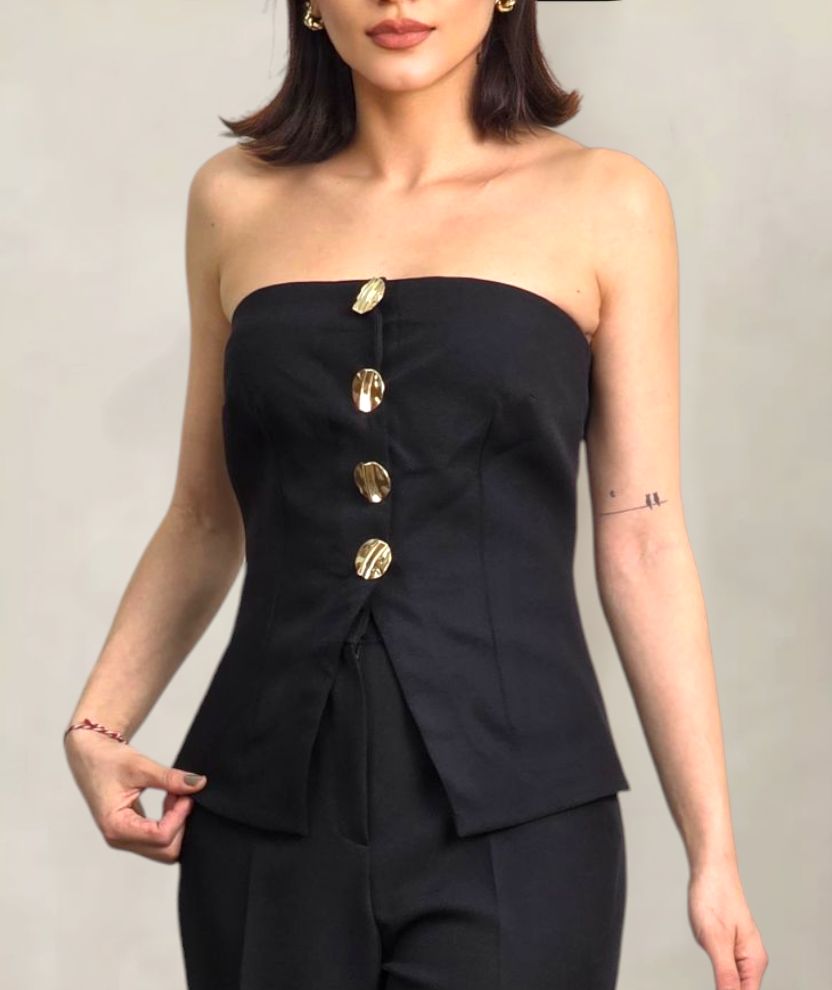 astarlı ön düğmeli straplez bluz 