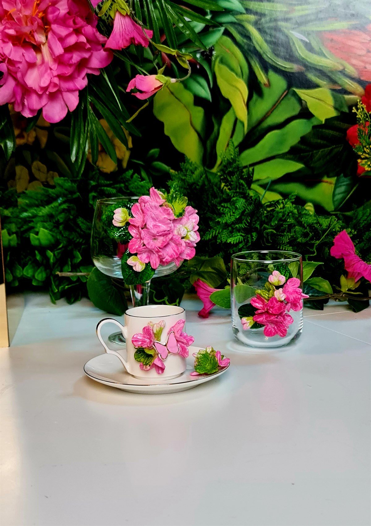 bouquet ayaklı tatlı kup