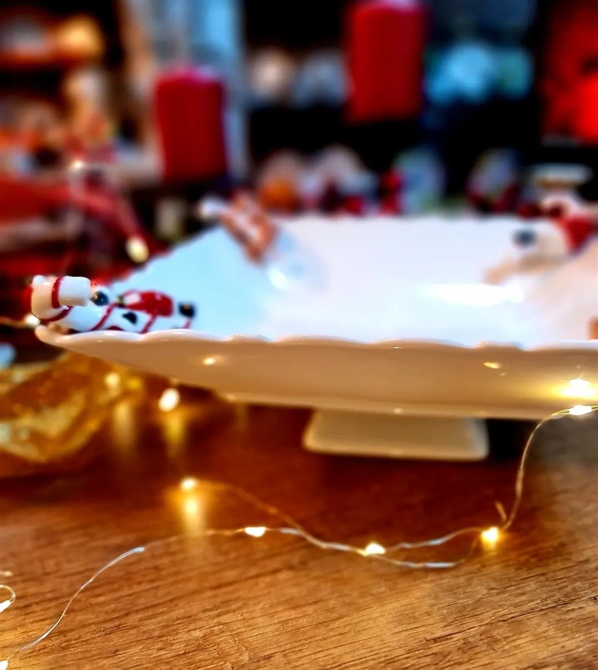 candy cane ayaklı servis tabağı 24*24 cm