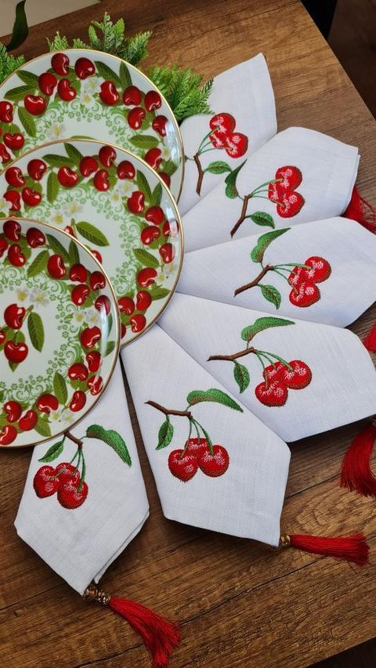 CHERRY NAKIŞLI PEÇETE