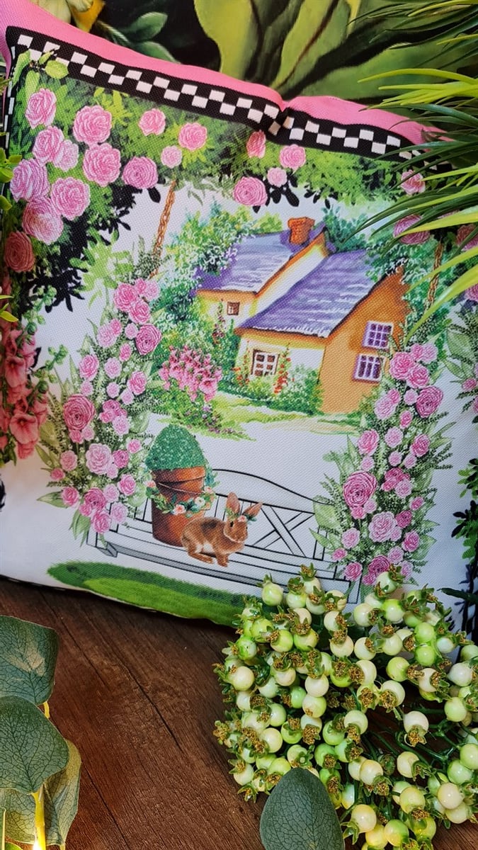 easter pink kırlent 2