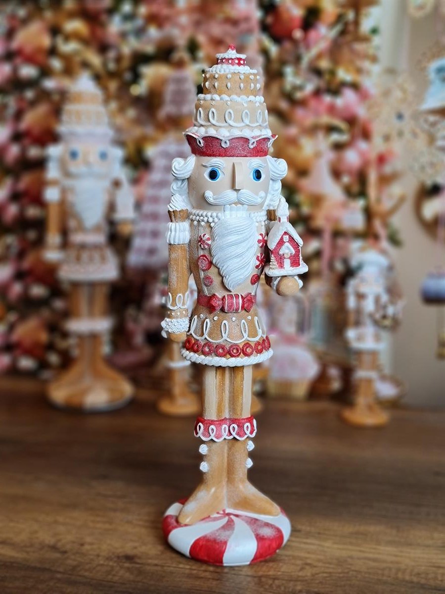 Ginger&Red Nutcracker 55 cm