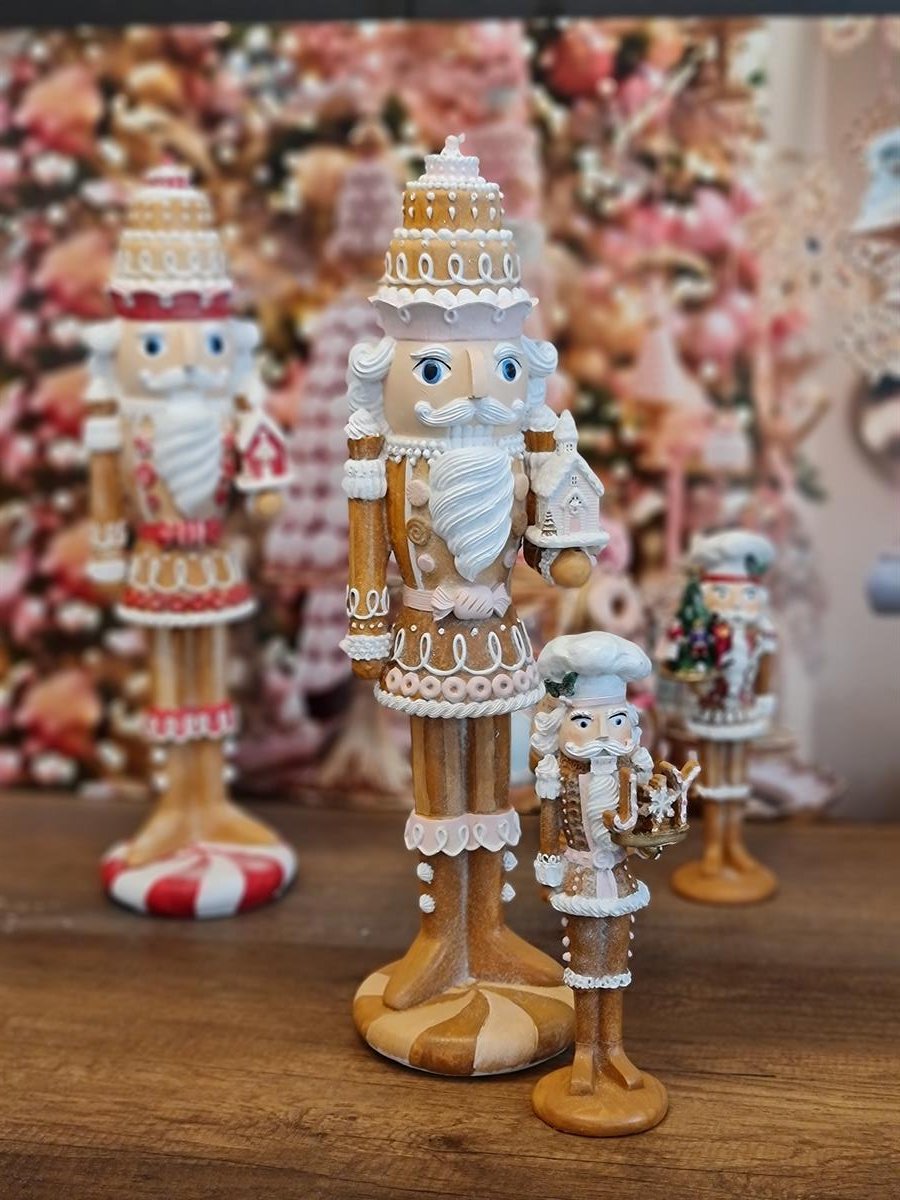 Nutcracker Ginger&Pink decor 55 cm