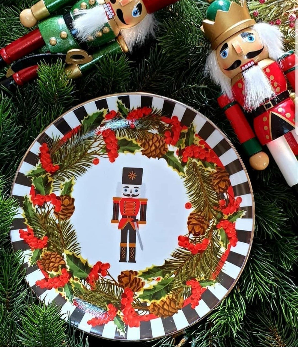 NUTCRACKER TABAK 23 CM