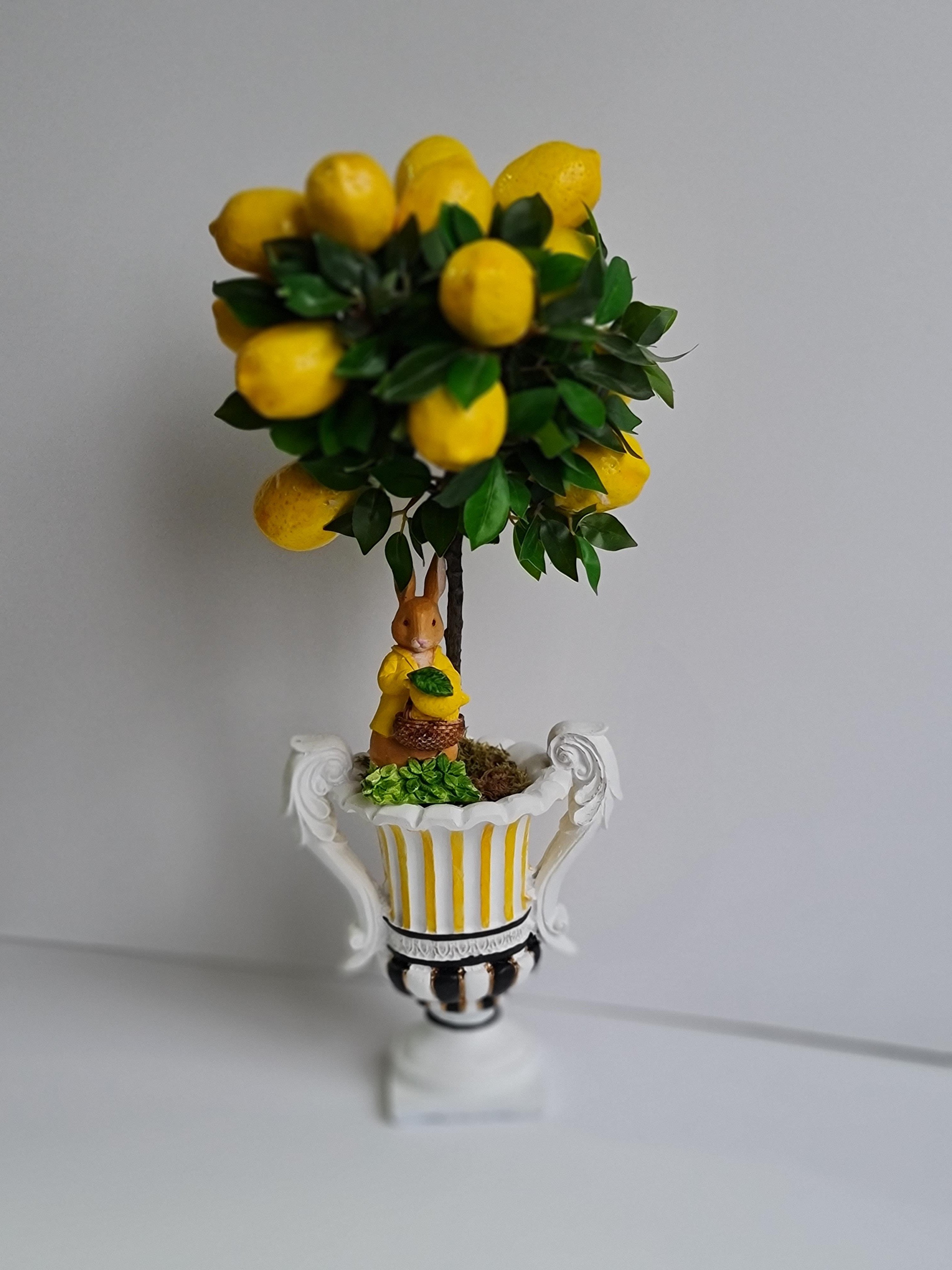 Paskalya limon ağacı