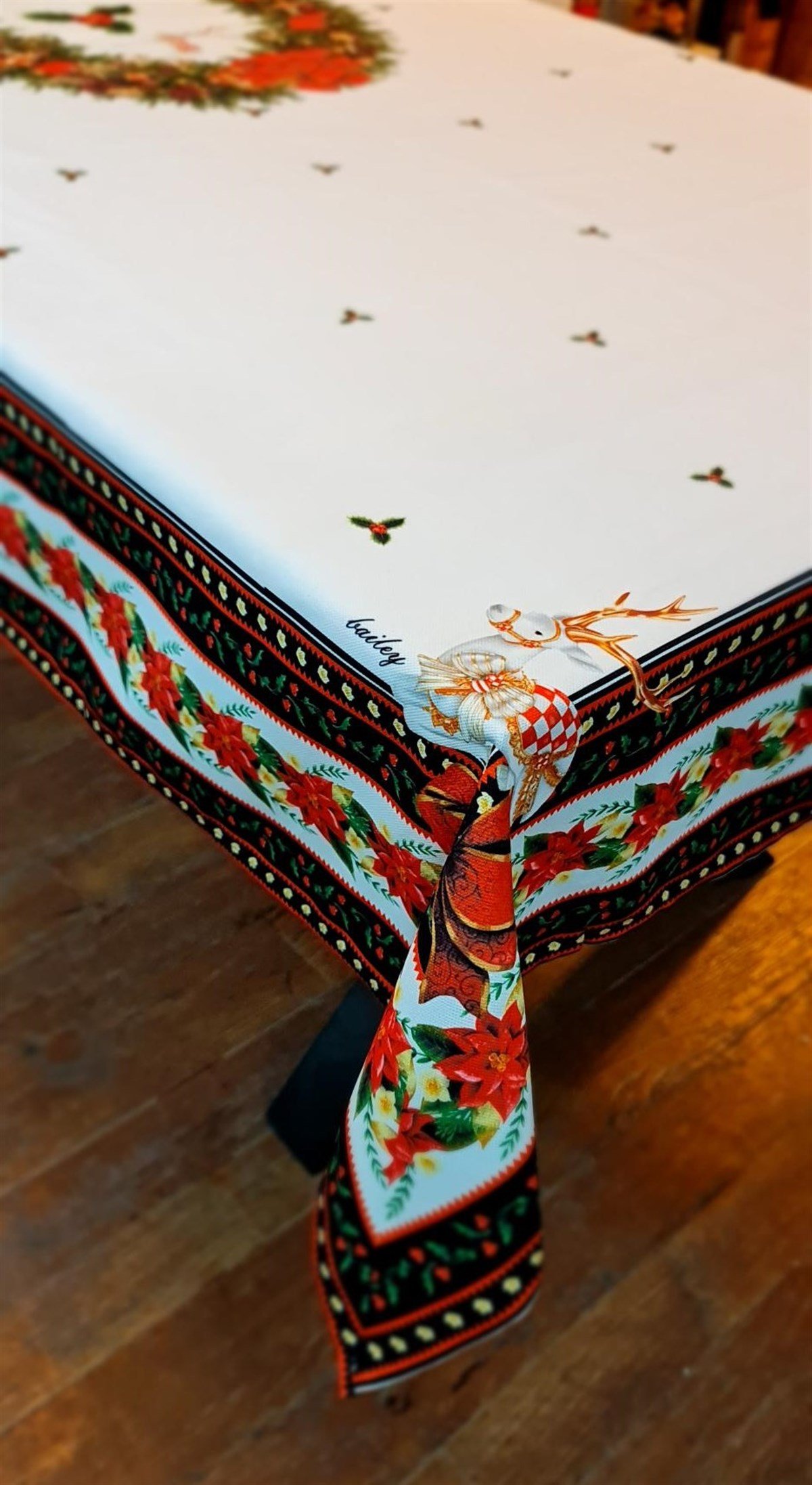 Red poinsettia masa örtüsü 140*240 cm