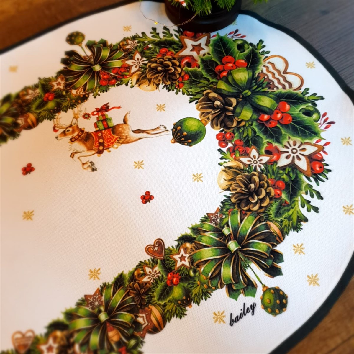 Santa's Deer runner 138*50cm