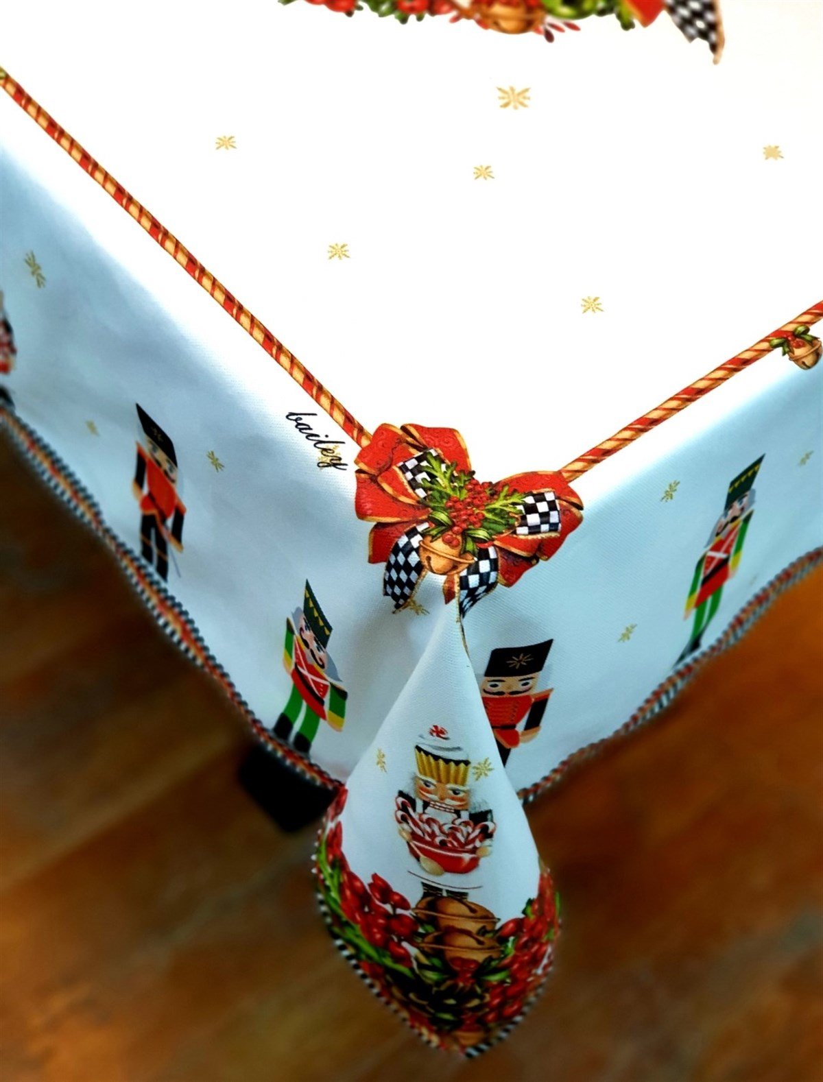 The Nutcracker masa örtüsü 138*240 cm