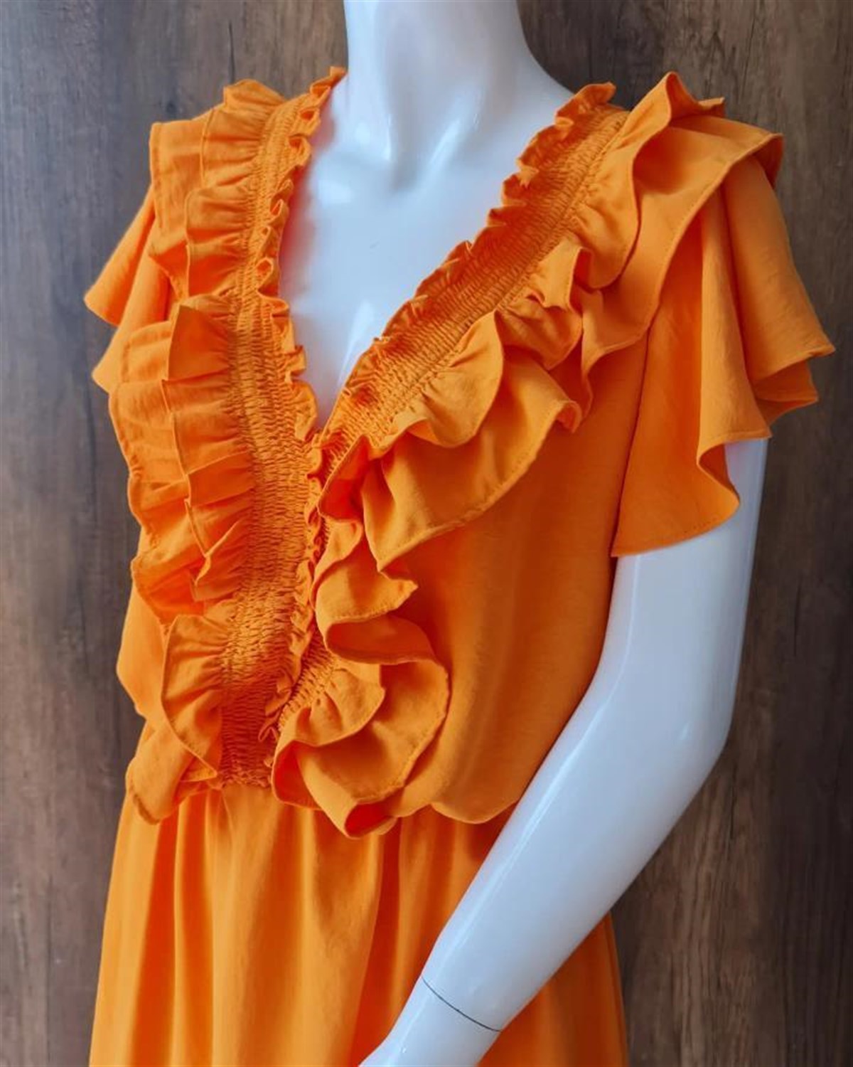 yaka detaylı elbise