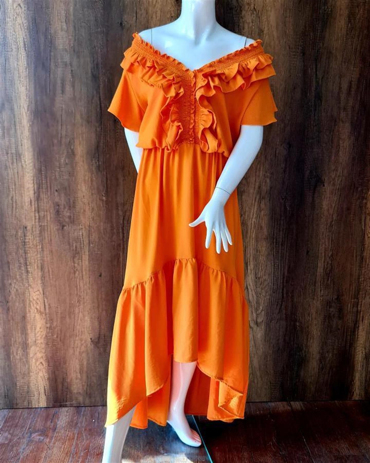 yaka detaylı elbise