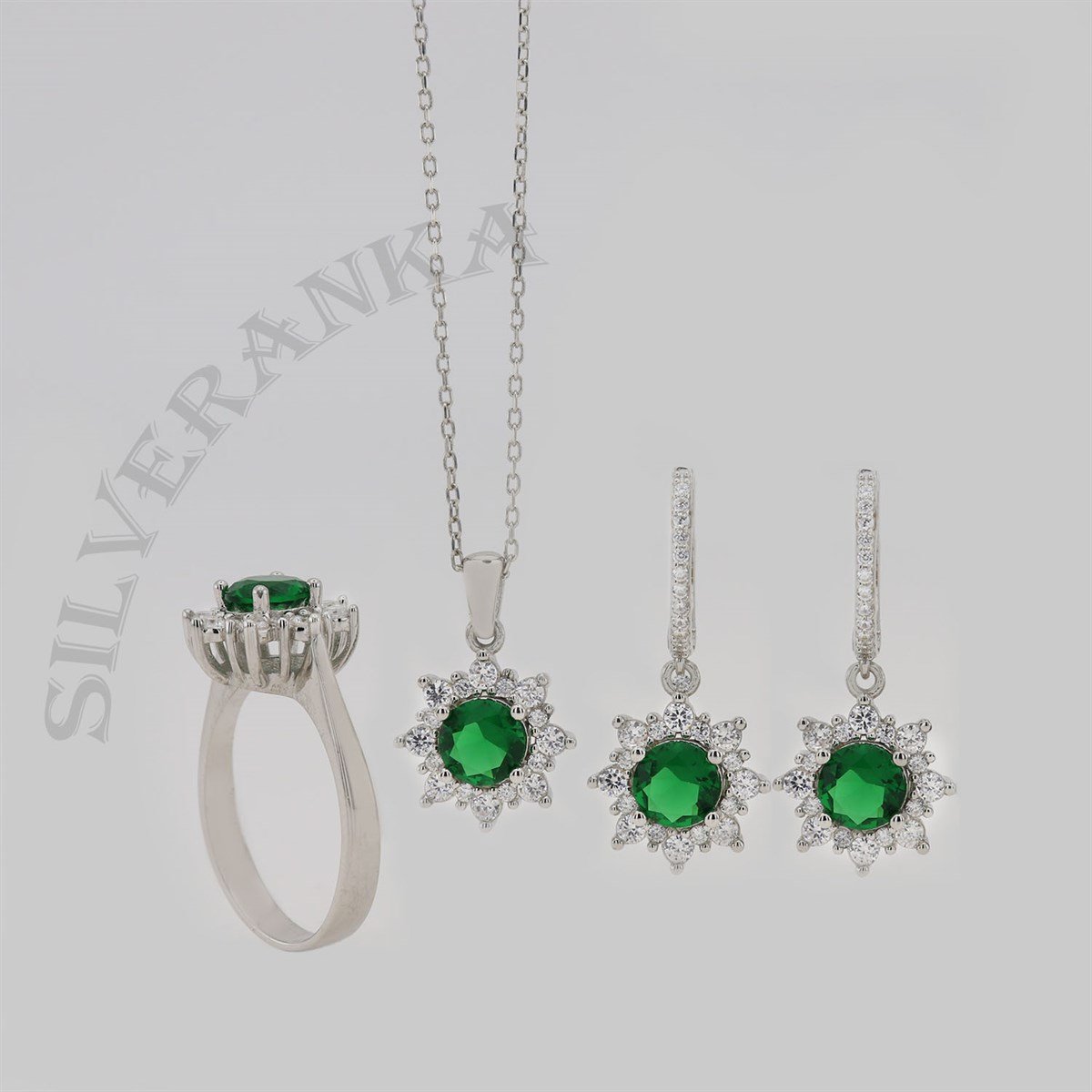 925 Ayar Gümüiş Zümrüt Yeşili Yuvarlak Anturaj Set