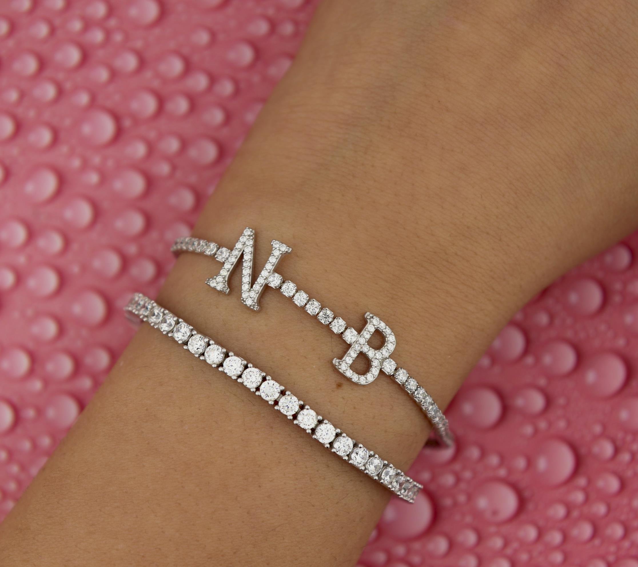 925 Ayar Gümüş 2 Harfli 2 mm Su Yolu Bileklik