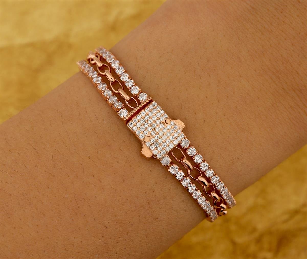 925 Ayar Gümüş 3 Sıra Işık Seli Su Yolu Bileklik