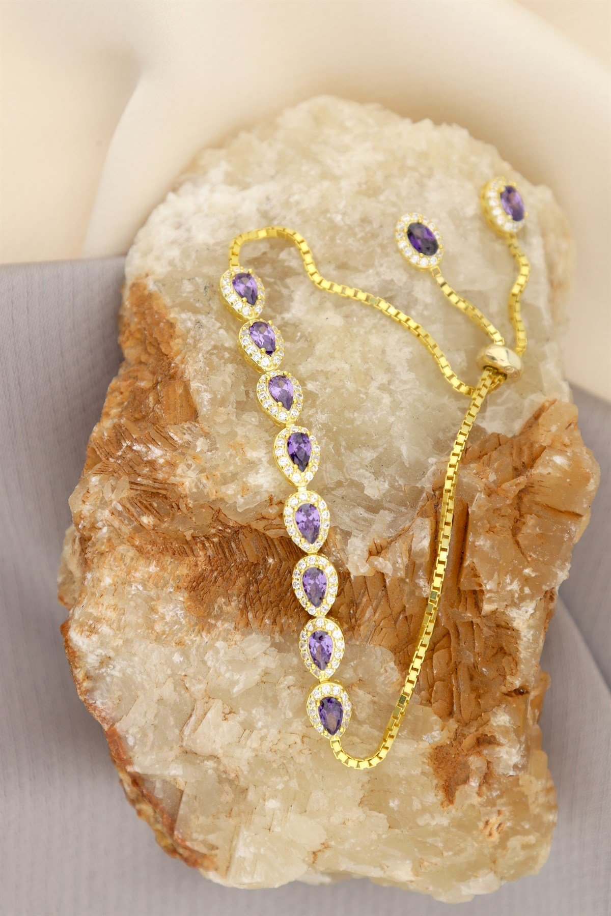 925 Ayar Gümüş Ametist Damla Taş Gold Bileklik