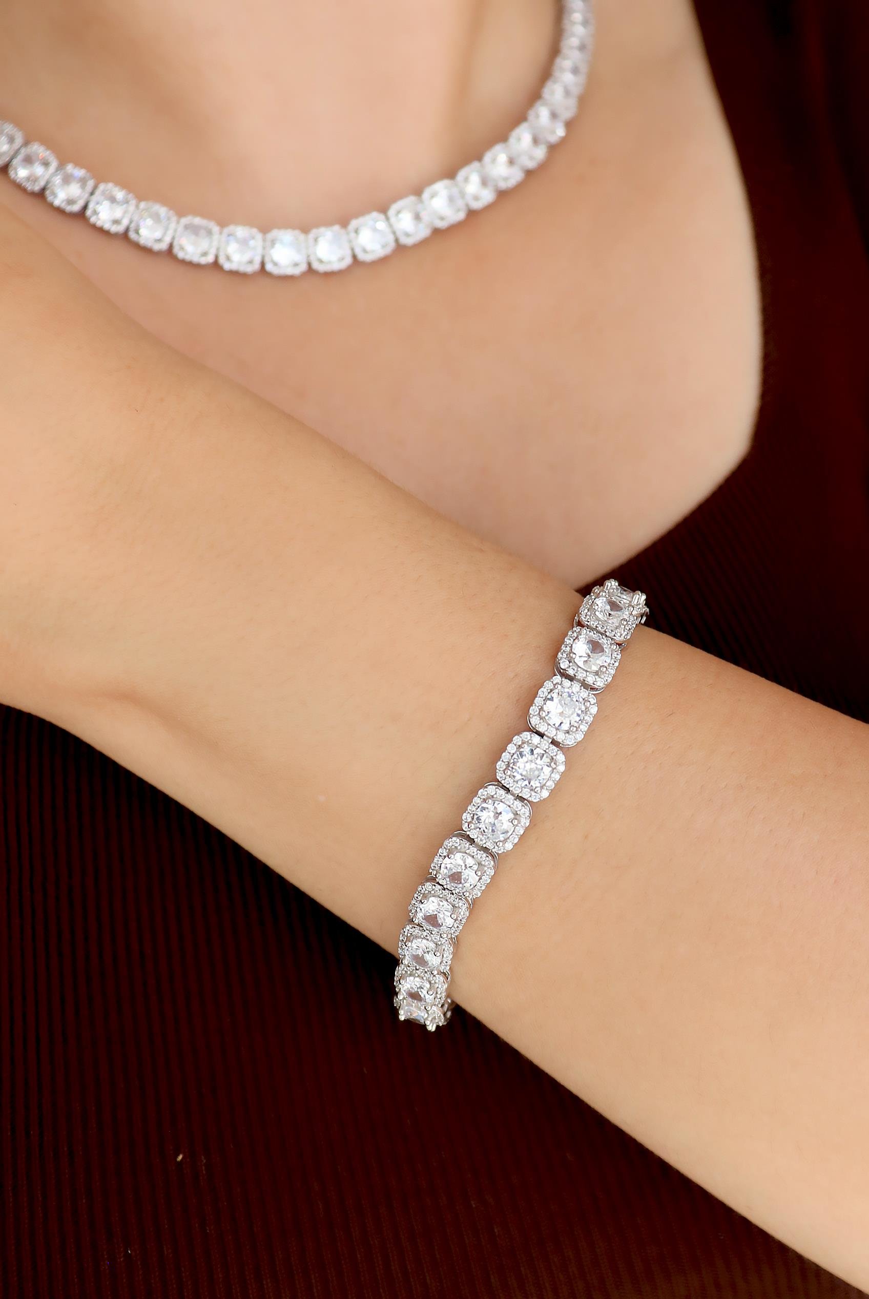 925 Ayar Gümüş Belis Kare Su Yolu Davet Takı Seti