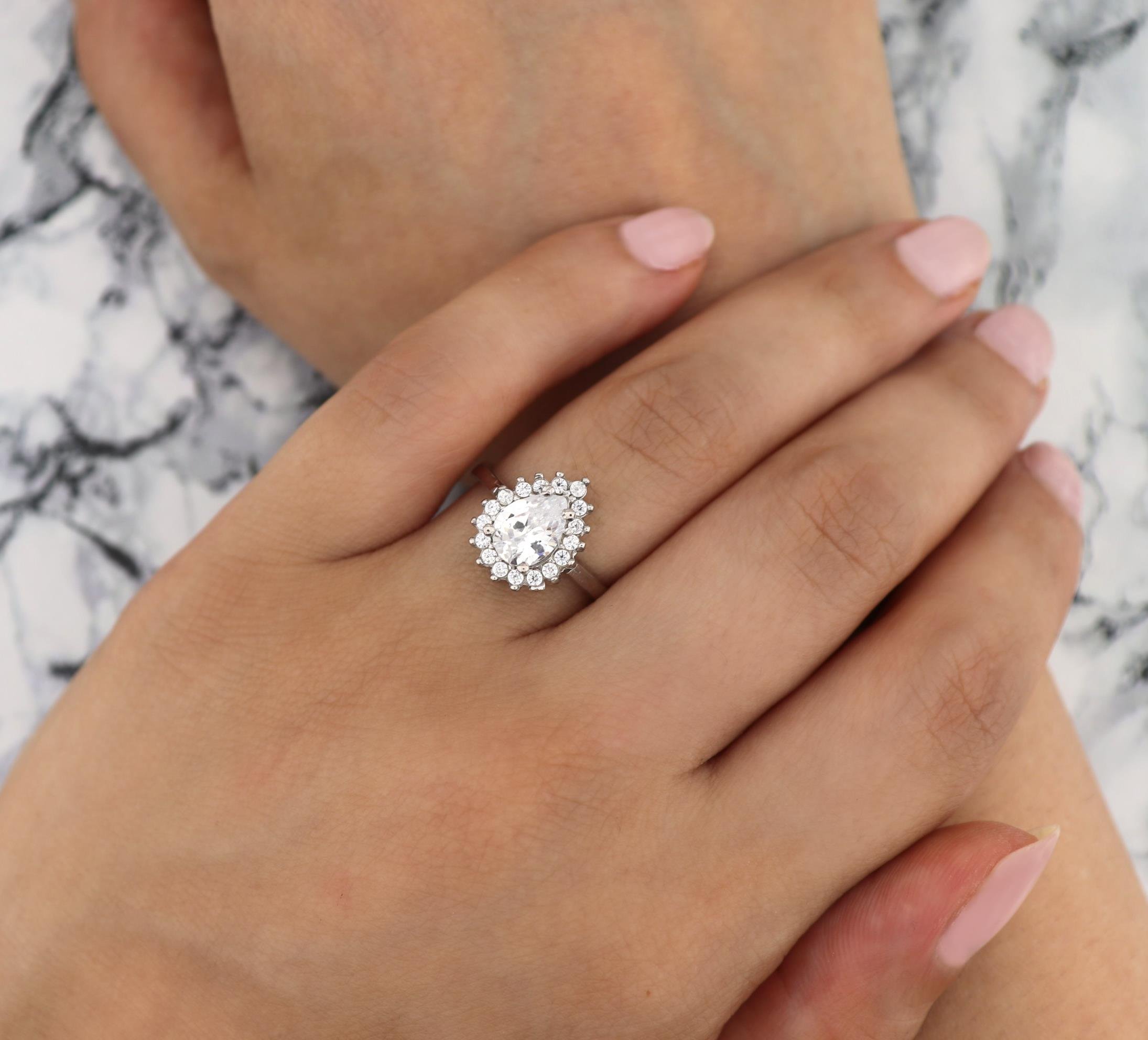 925 Ayar Gümüş Beyaz Damla Anturaj Takı Seti