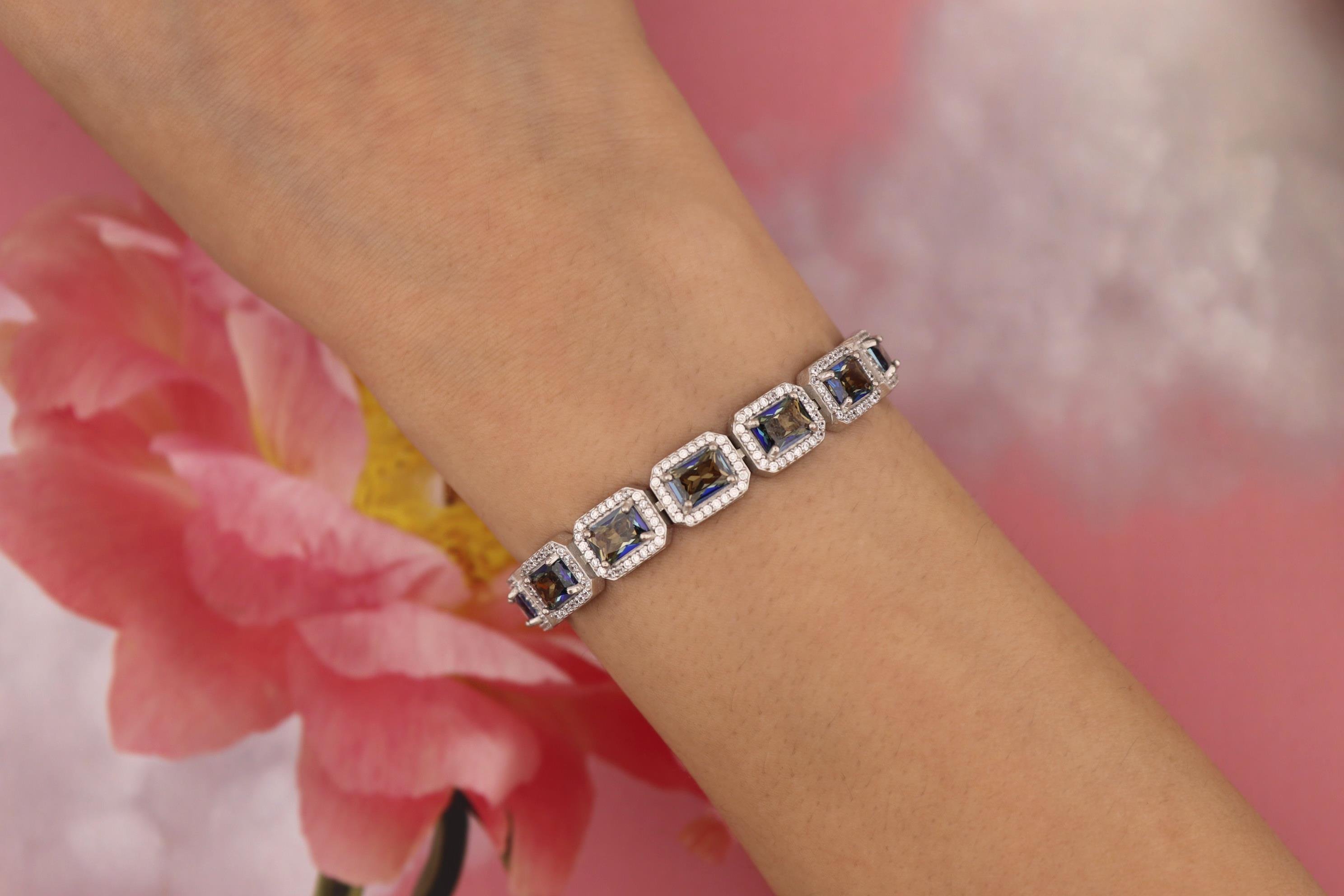 925 Ayar Gümüş Blue Topaz Baget Taşlı Bileklik