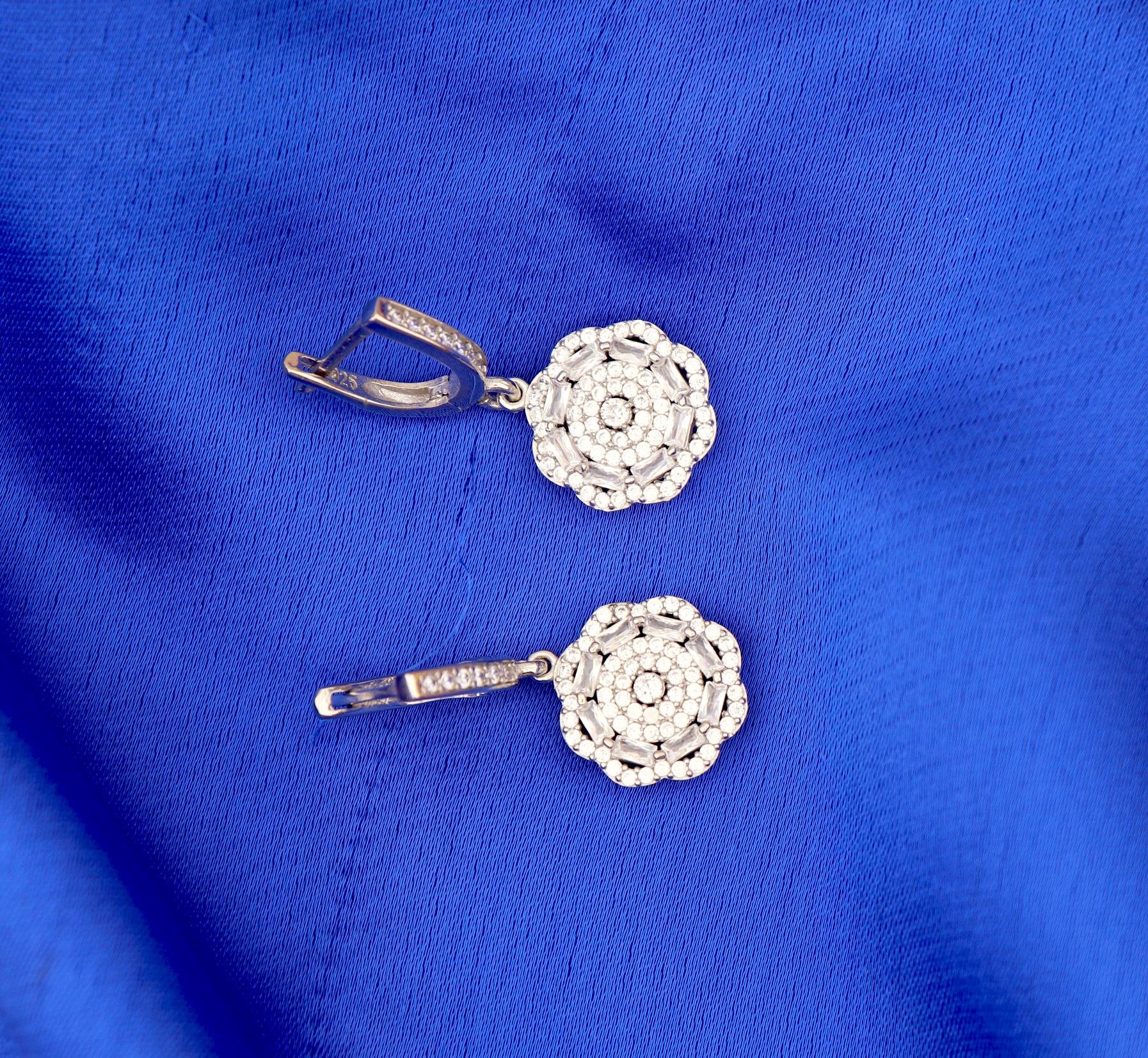 925 Ayar Gümüş Çiçek Takı Seti