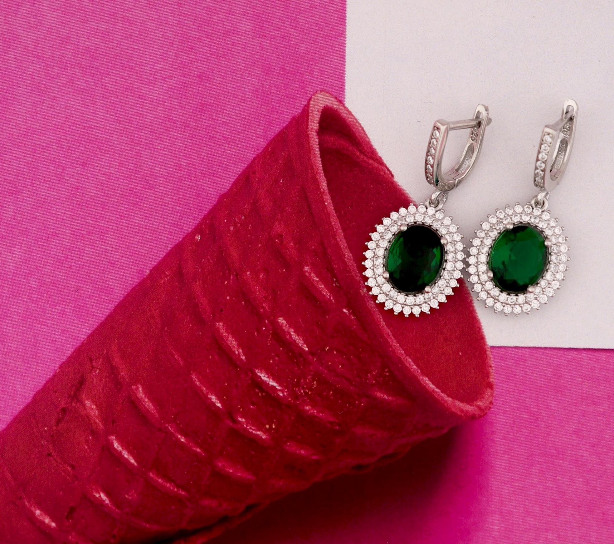 925 Ayar Gümüş Çift Sıra Taşlı Oval Takı Seti