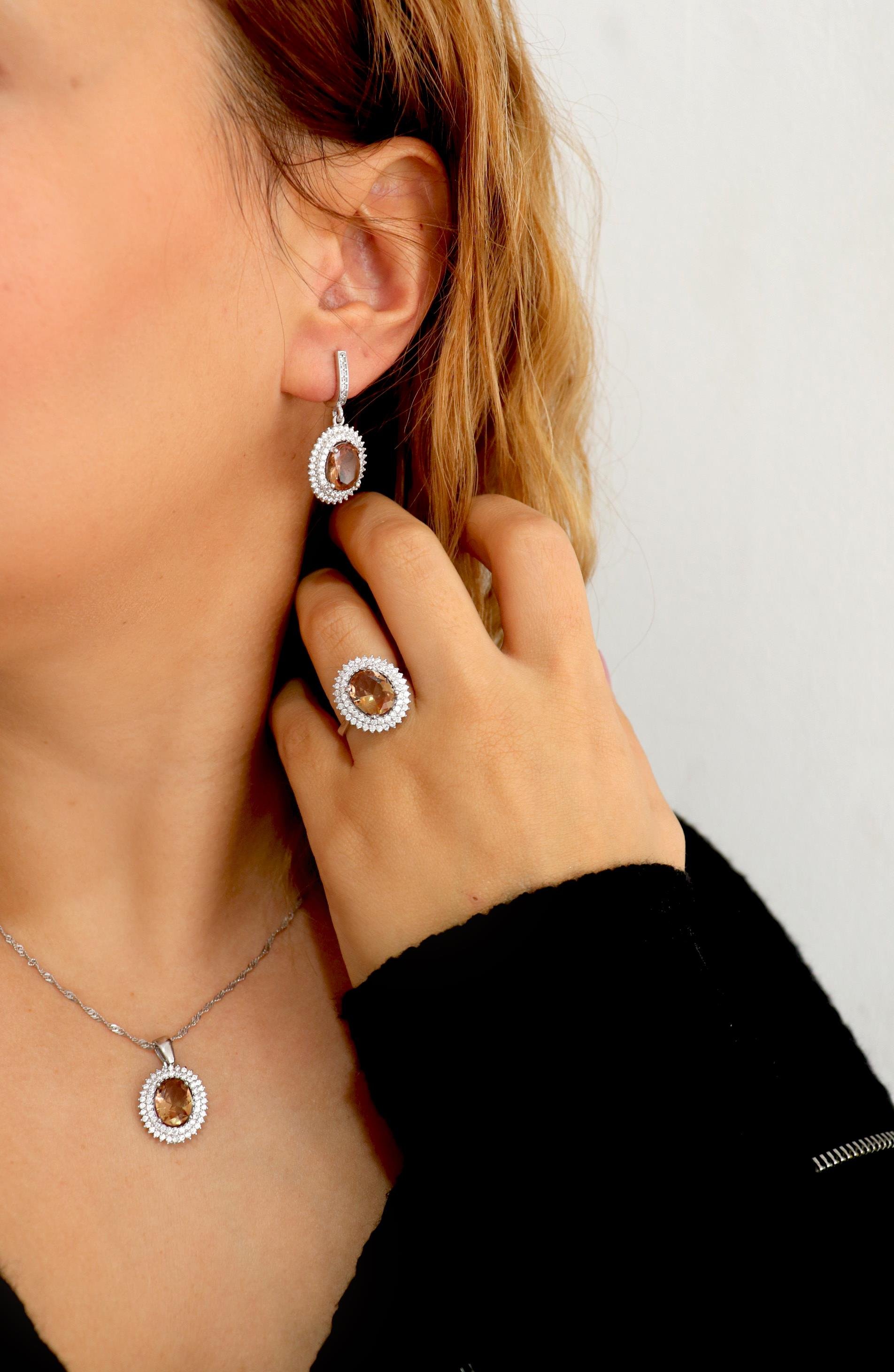 925 Ayar Gümüş Çift Sıra Zultanit Taşlı Oval Takı Seti