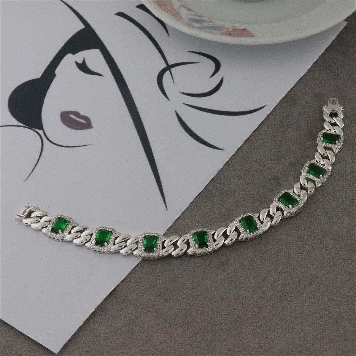 925 Ayar Gümüş Damla Desen Yeşil Bileklik