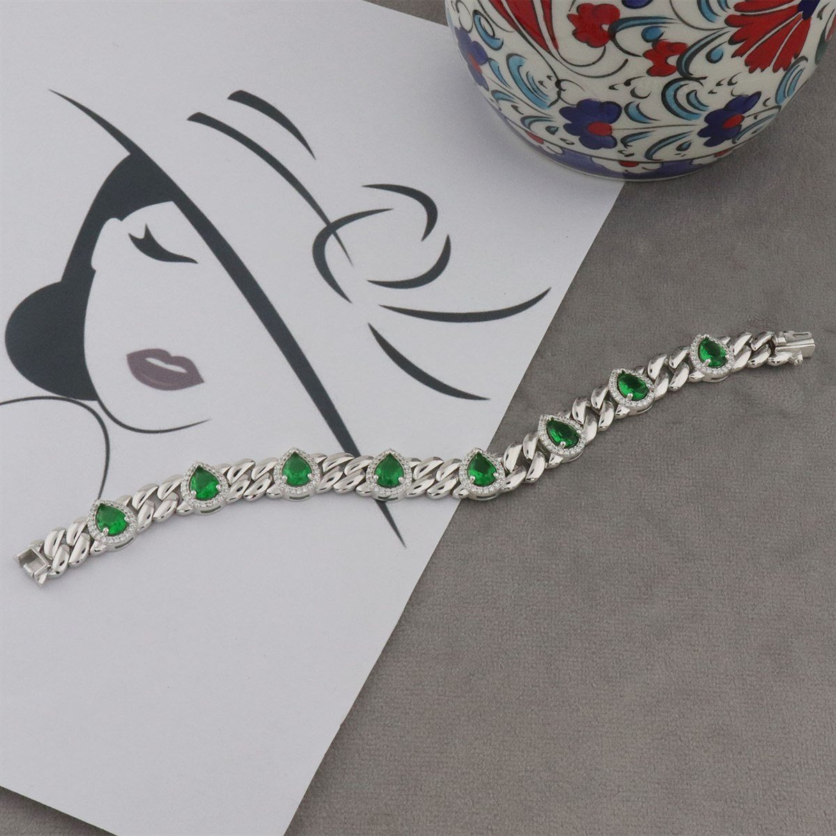 925 Ayar Gümüş Damla Desen Zümrüt Yeşili Bileklik
