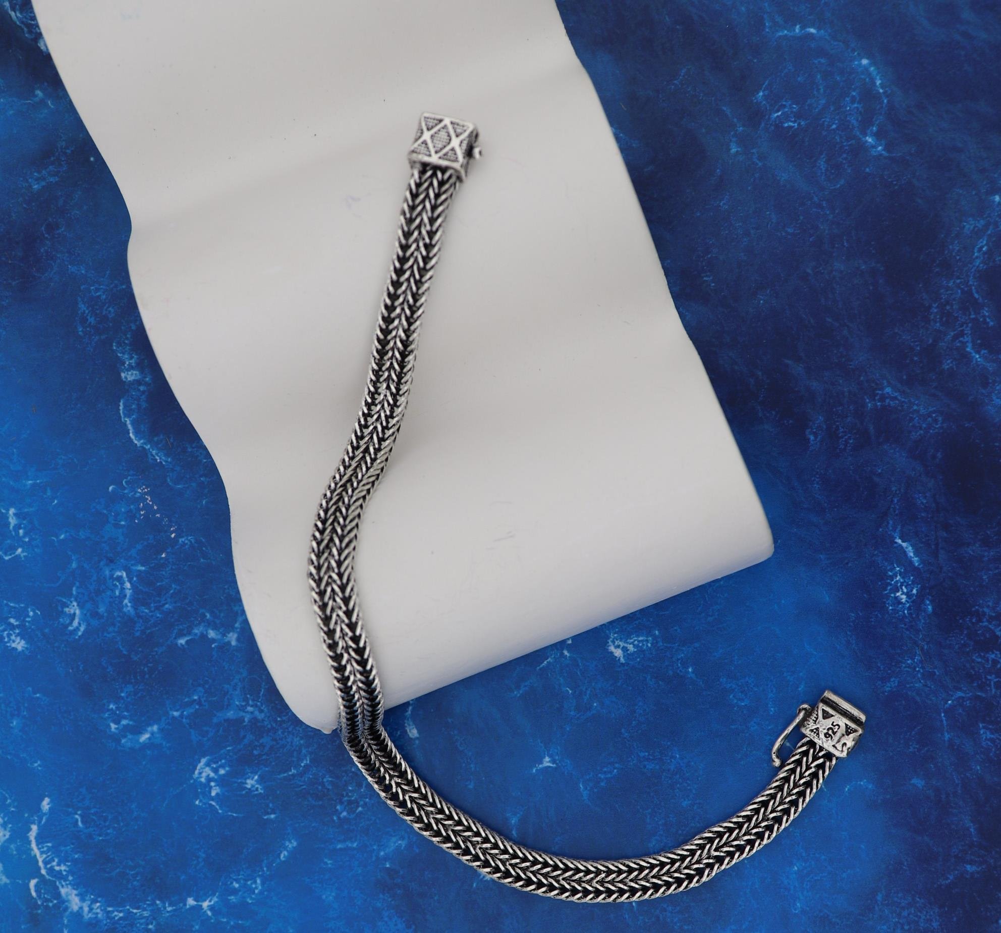 925 Ayar Gümüş El İşçiliği Yılan Derisi Örgü Bileklik