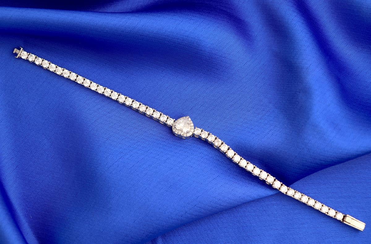 925 Ayar Gümüş Kalp Detaylı Su Yolu Gümüş Bileklik