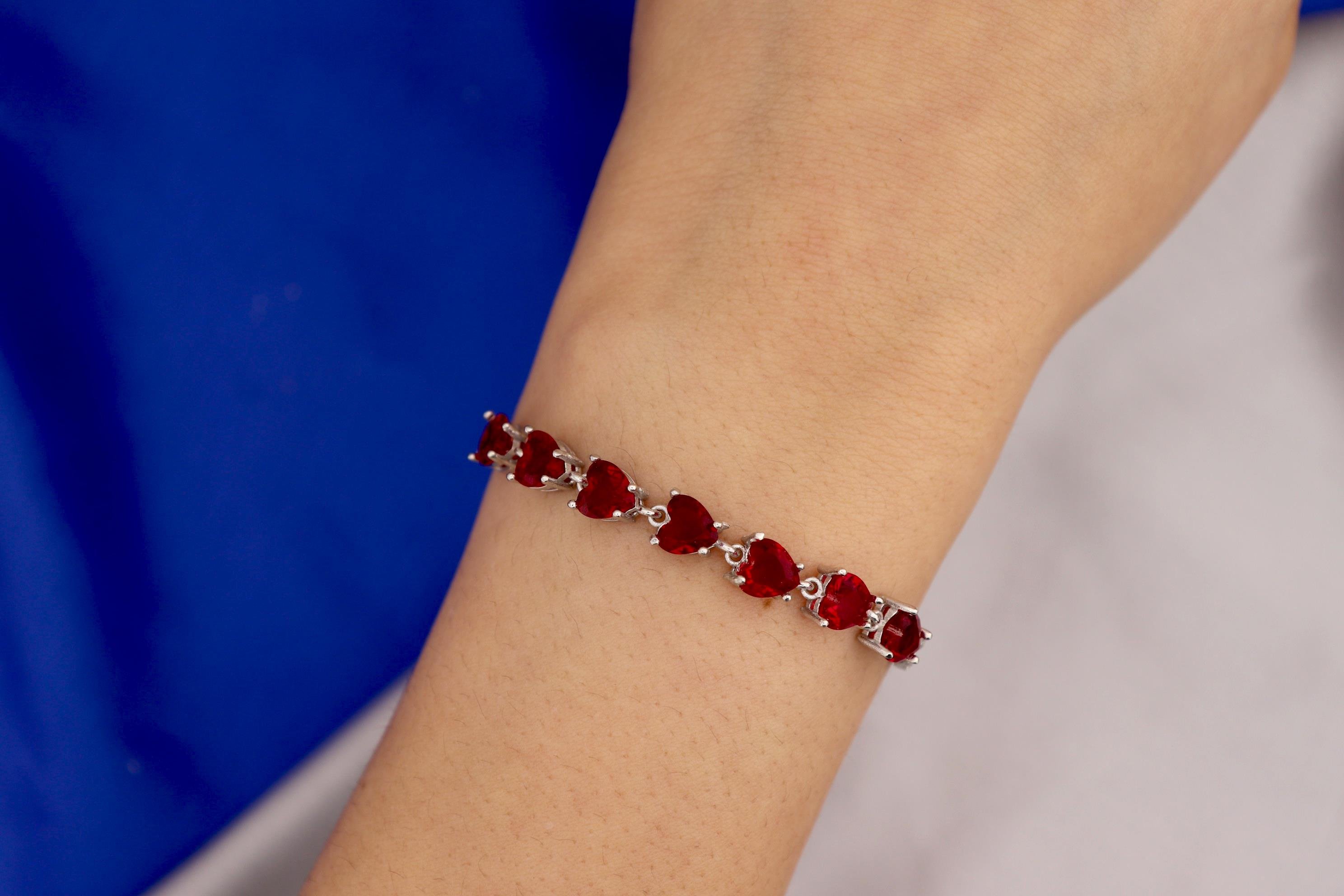 925 Ayar Gümüş Kırmızı Kalp Taşlı Su Yolu Bileklik