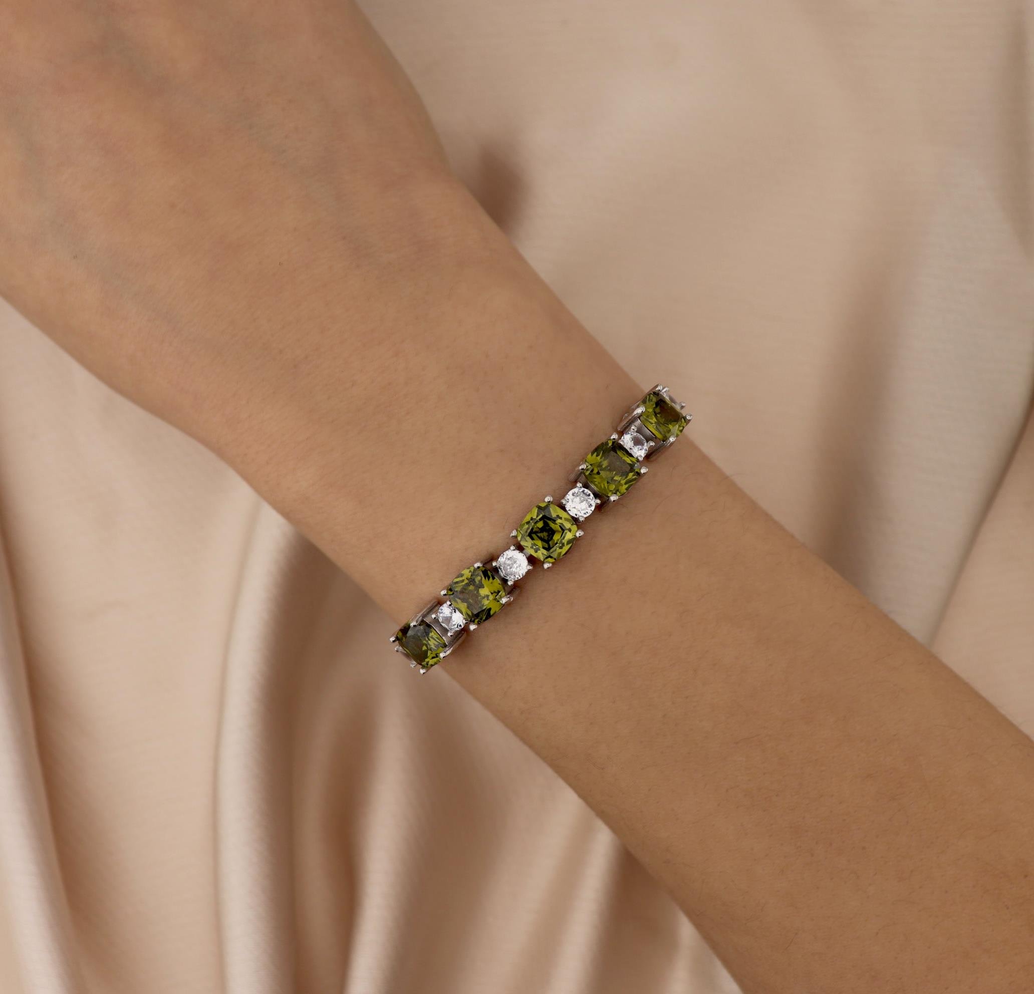 925 Ayar Gümüş Olive Taşlı Asansörlü Bileklik