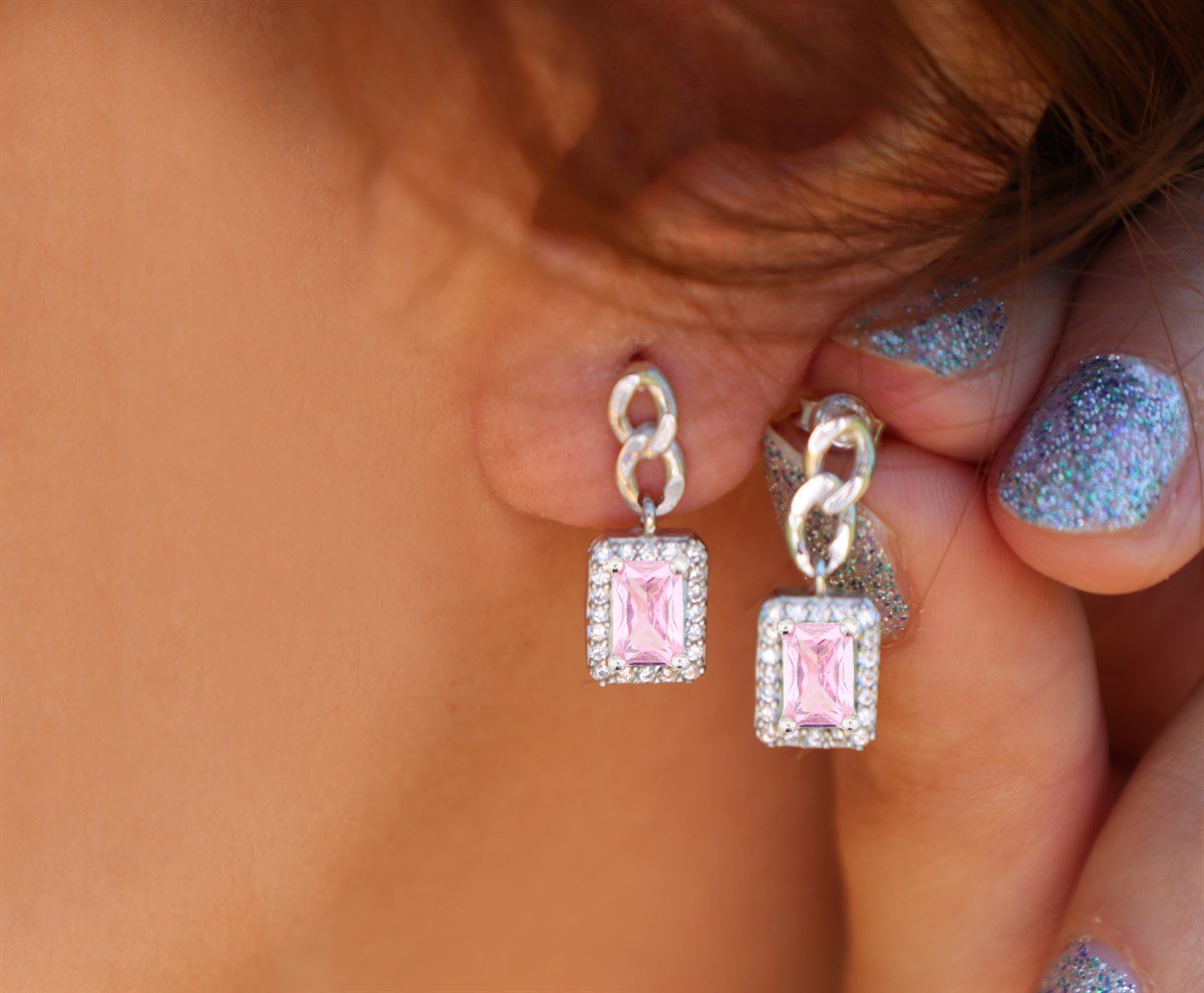 925 Ayar Gümüş Pembe Taşlı Baget Takı Seti Zincir Detay