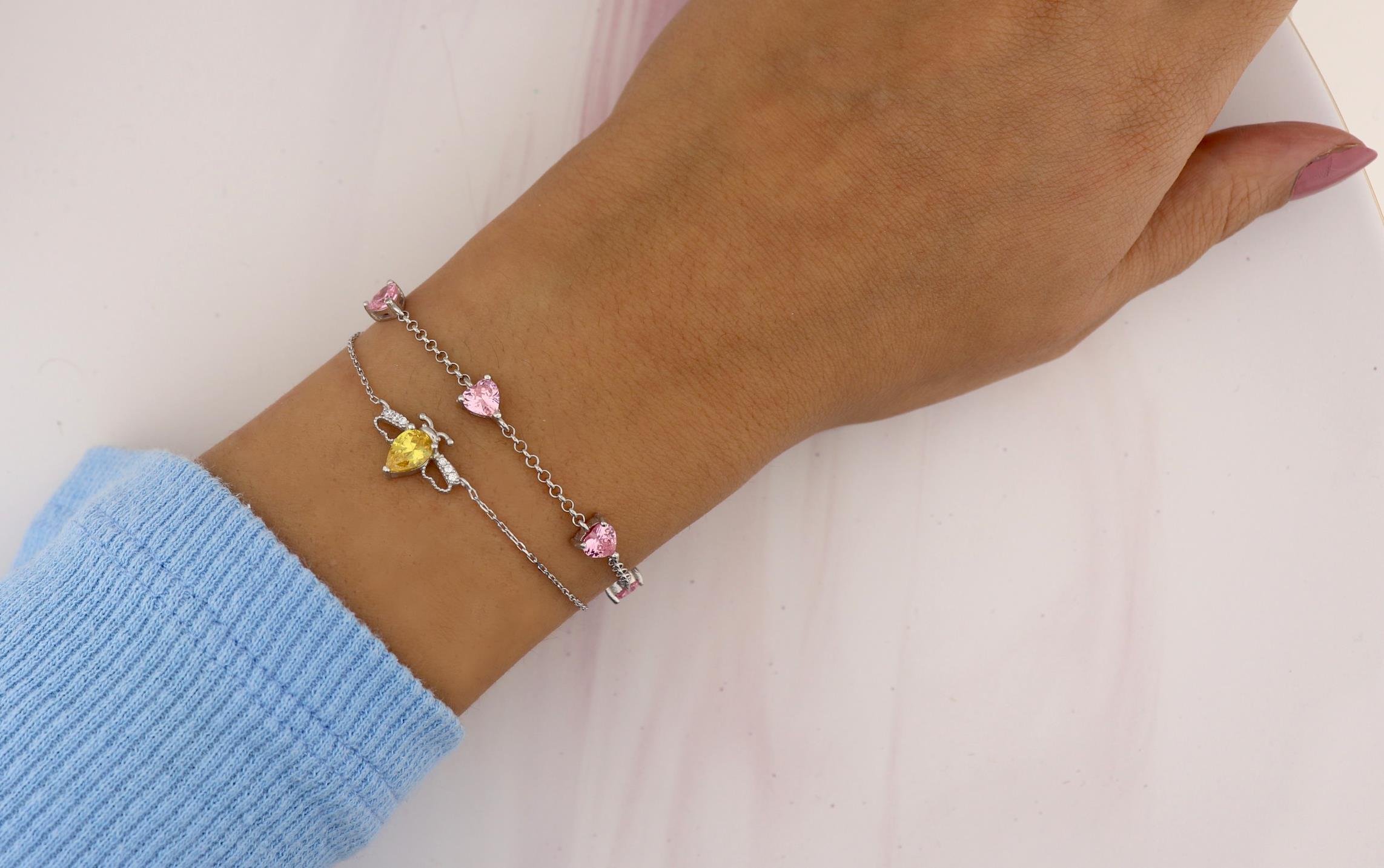 925 Ayar Gümüş Pembe Taşlı Zarif Kalp Bileklik