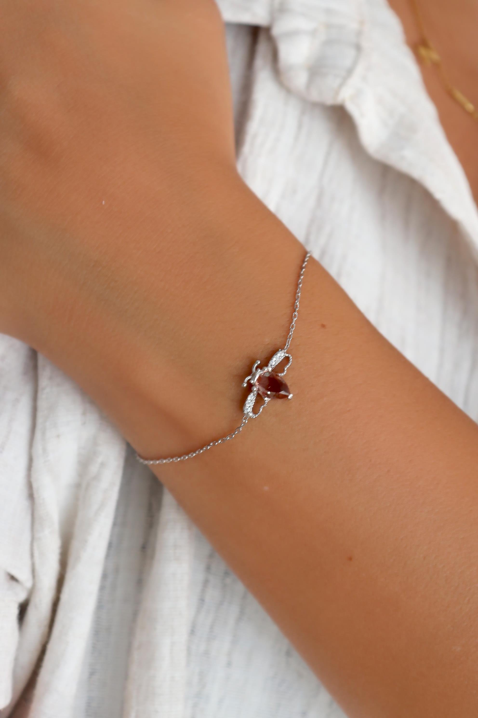 925 Ayar Gümüş Renk Değiştiren Zultanit Taşlı Arı Tasarım Bileklik