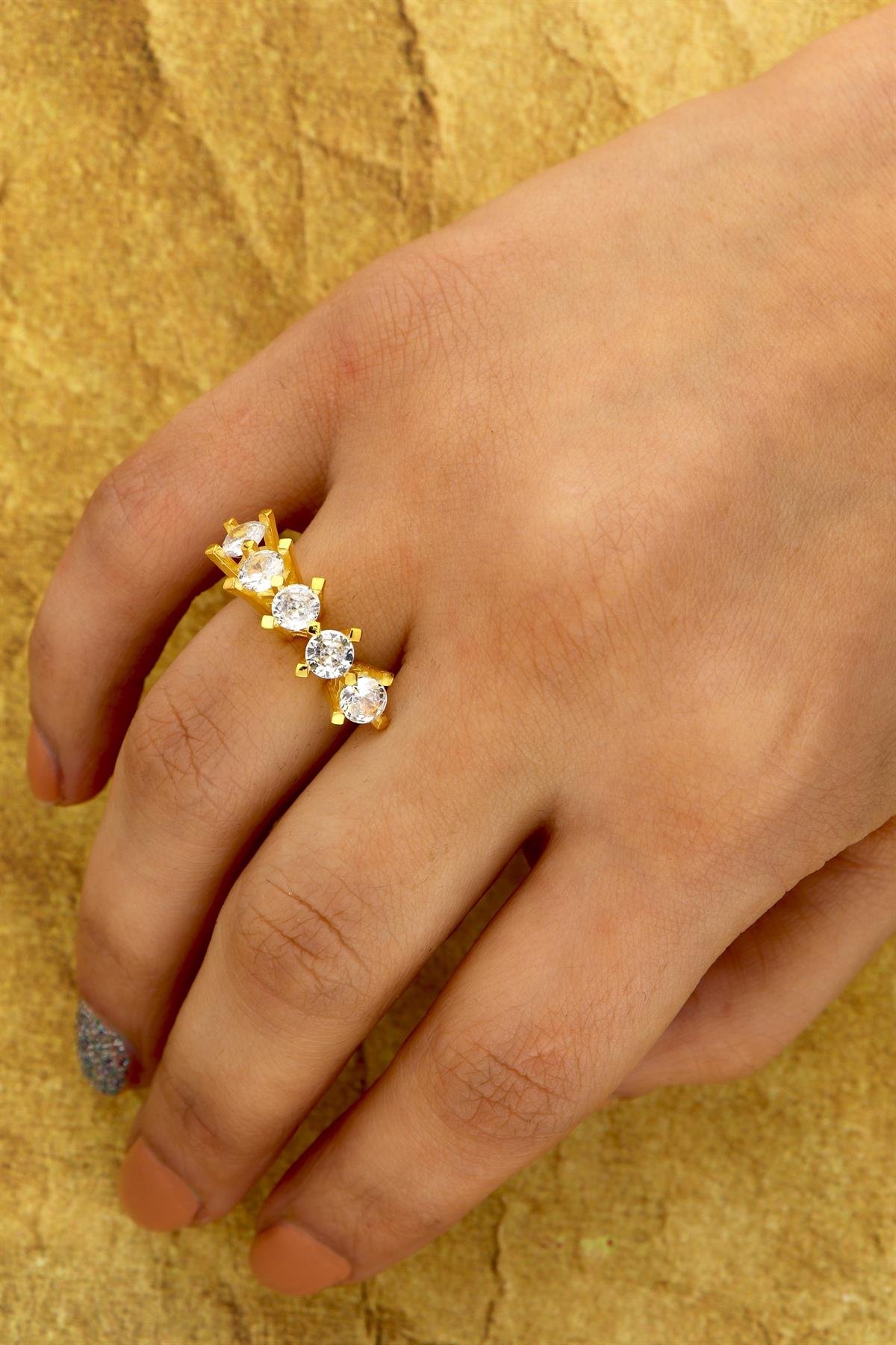 925 Ayar Gümüş Rodyumlu Beştaş Takı Seti