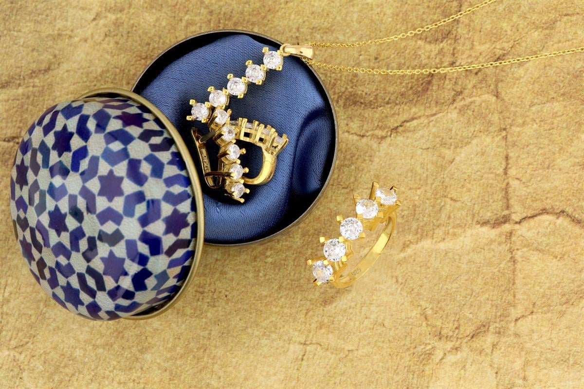 925 Ayar Gümüş Rodyumlu Beştaş Takı Seti