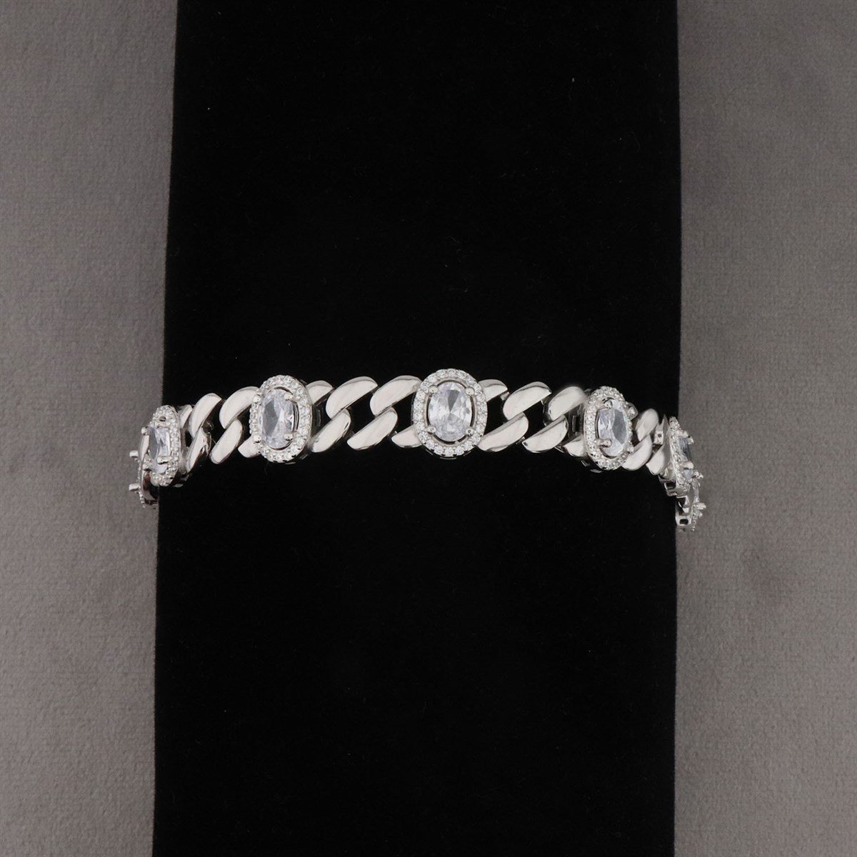 925 Ayar Gümüş Şık Oval Bileklik