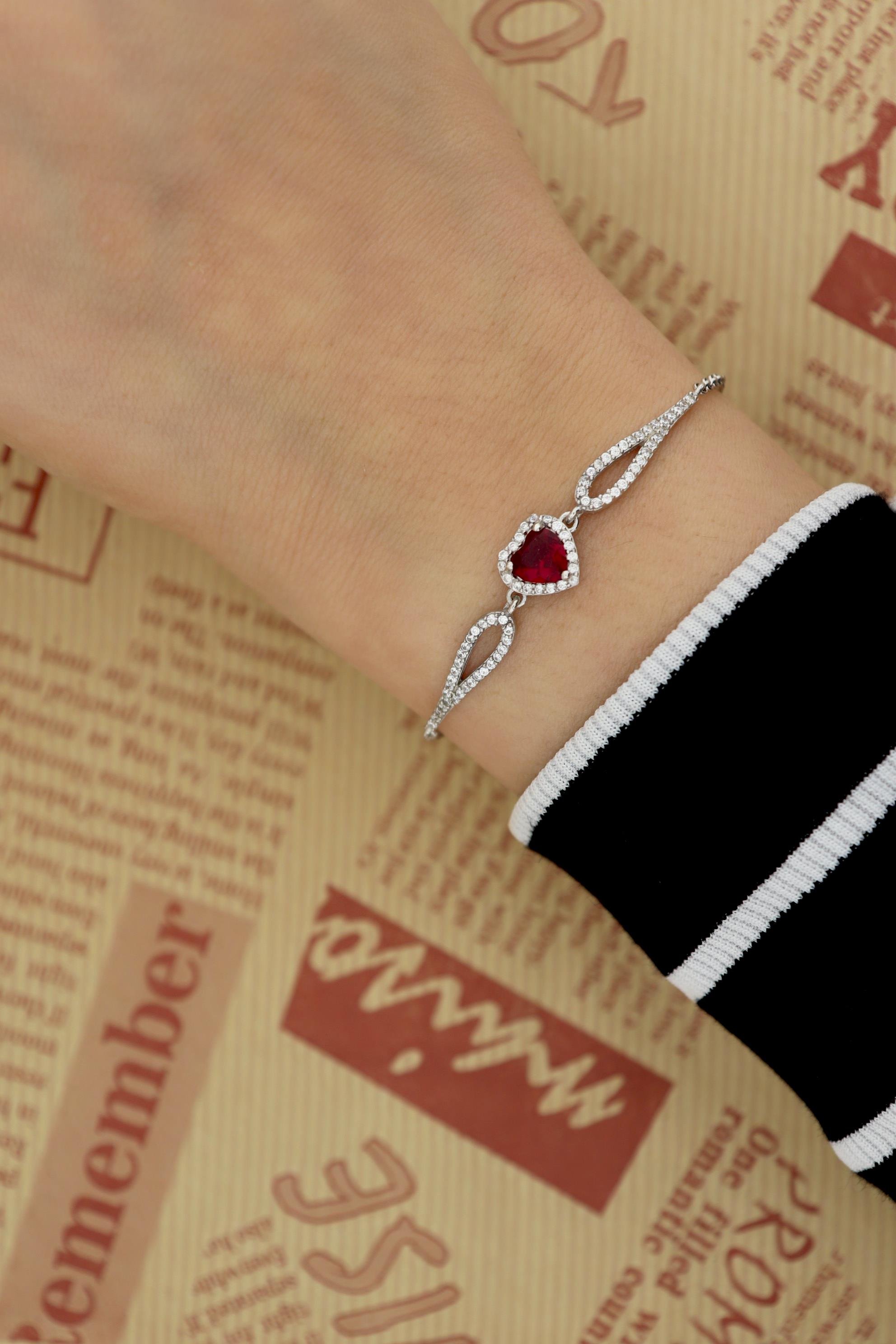 925 Ayar Gümüş Swarovski Kırmzı Kalp Bileklik