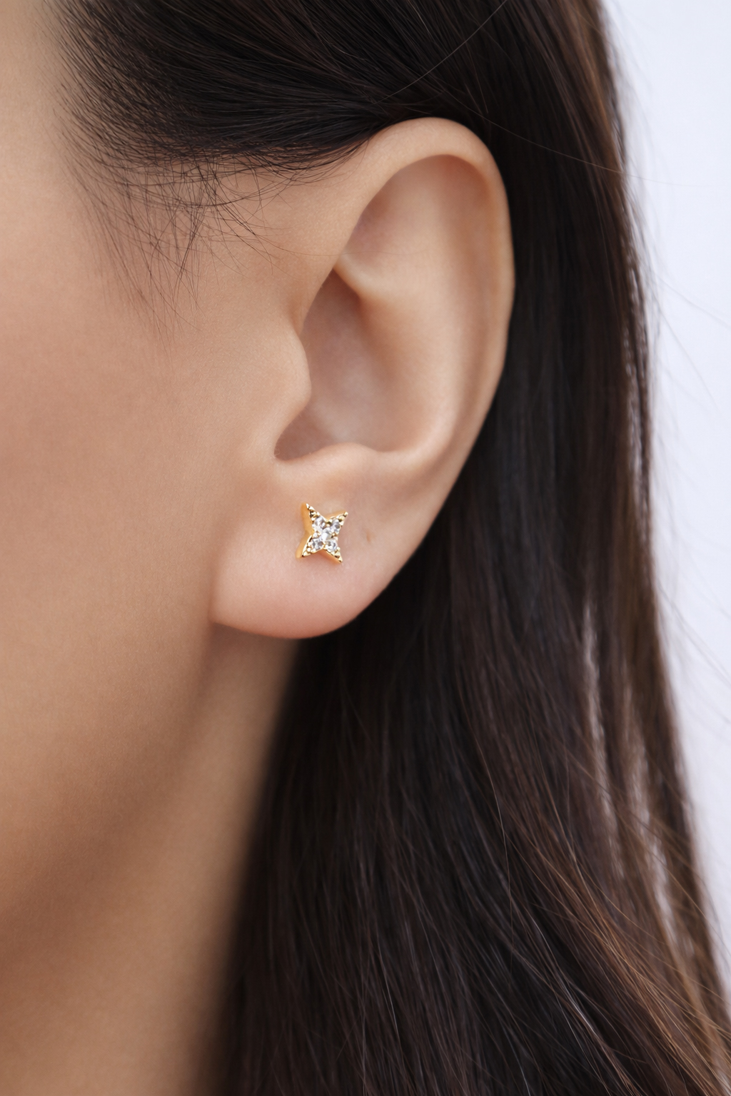 925 Ayar Gümüş Yıldız Küpe